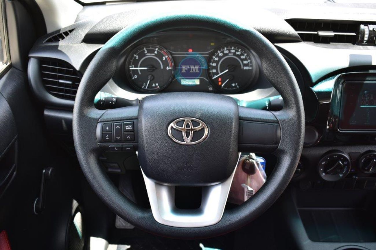 تويوتا هيلوكس Double Cab DLX-E 2.4L Diesel 6 Seat 4WD Manual