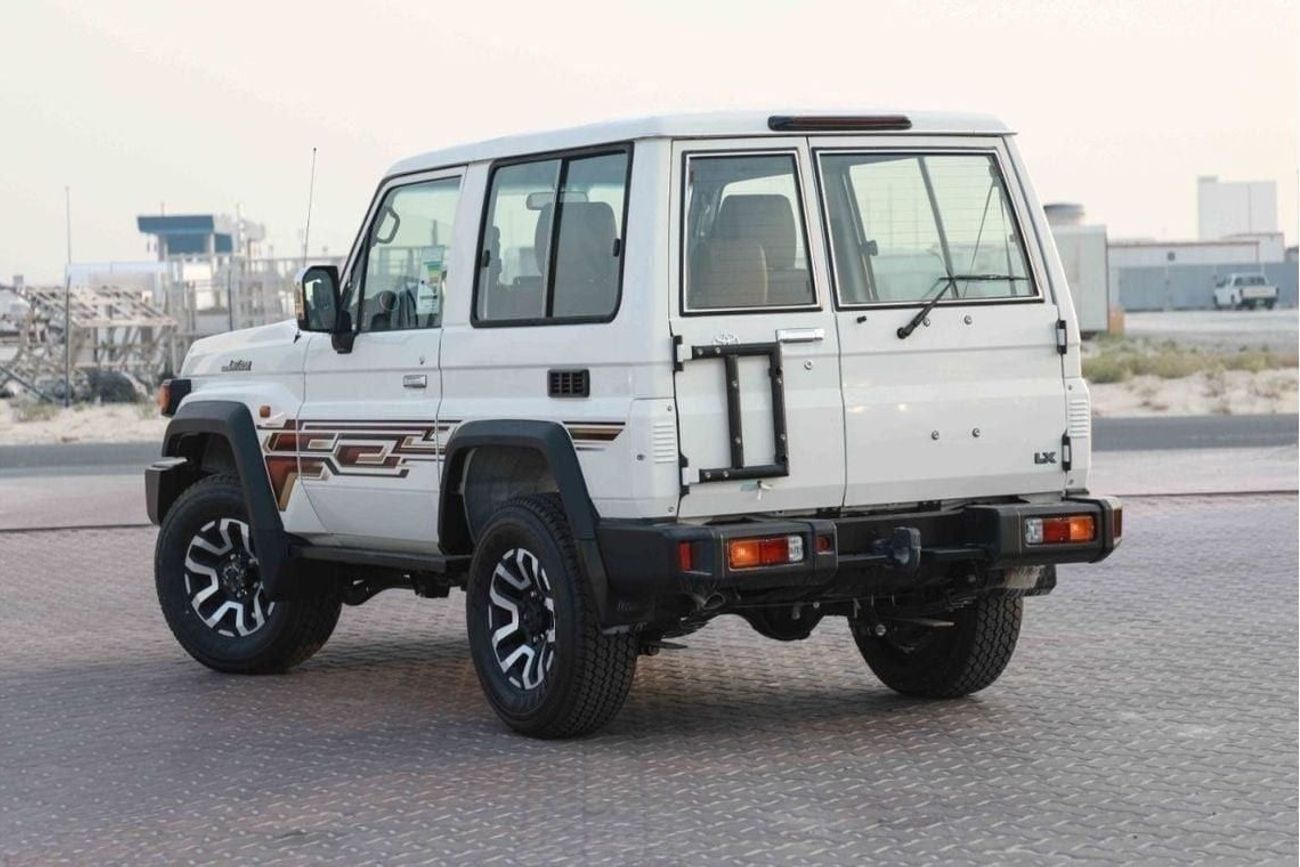 Toyota Land Cruiser 70 2024 Toyota LC71 4.0 Hard Top - White inside Sadlle Tan | Export Only