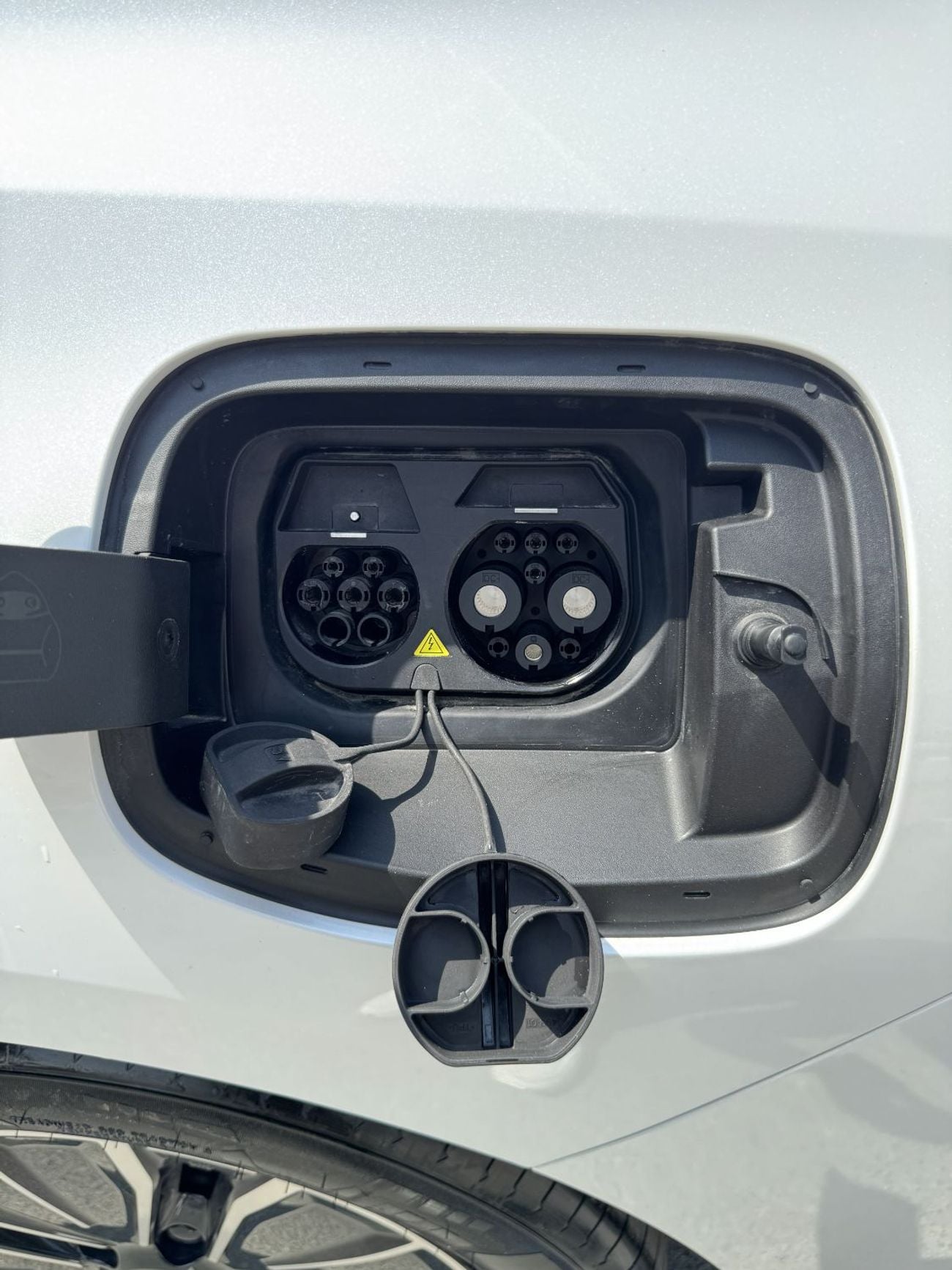 نيسان N6 Nissan N6 180 Max 2025 – Plug-in Hybrid