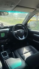 تويوتا هيلوكس SR5 Export from Australia