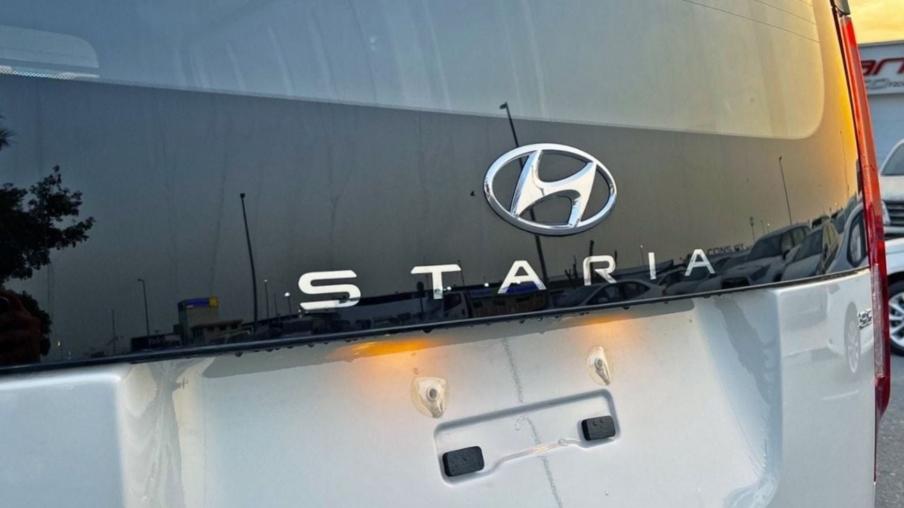 Hyundai Staria 3.5 L Cargo van Automatic