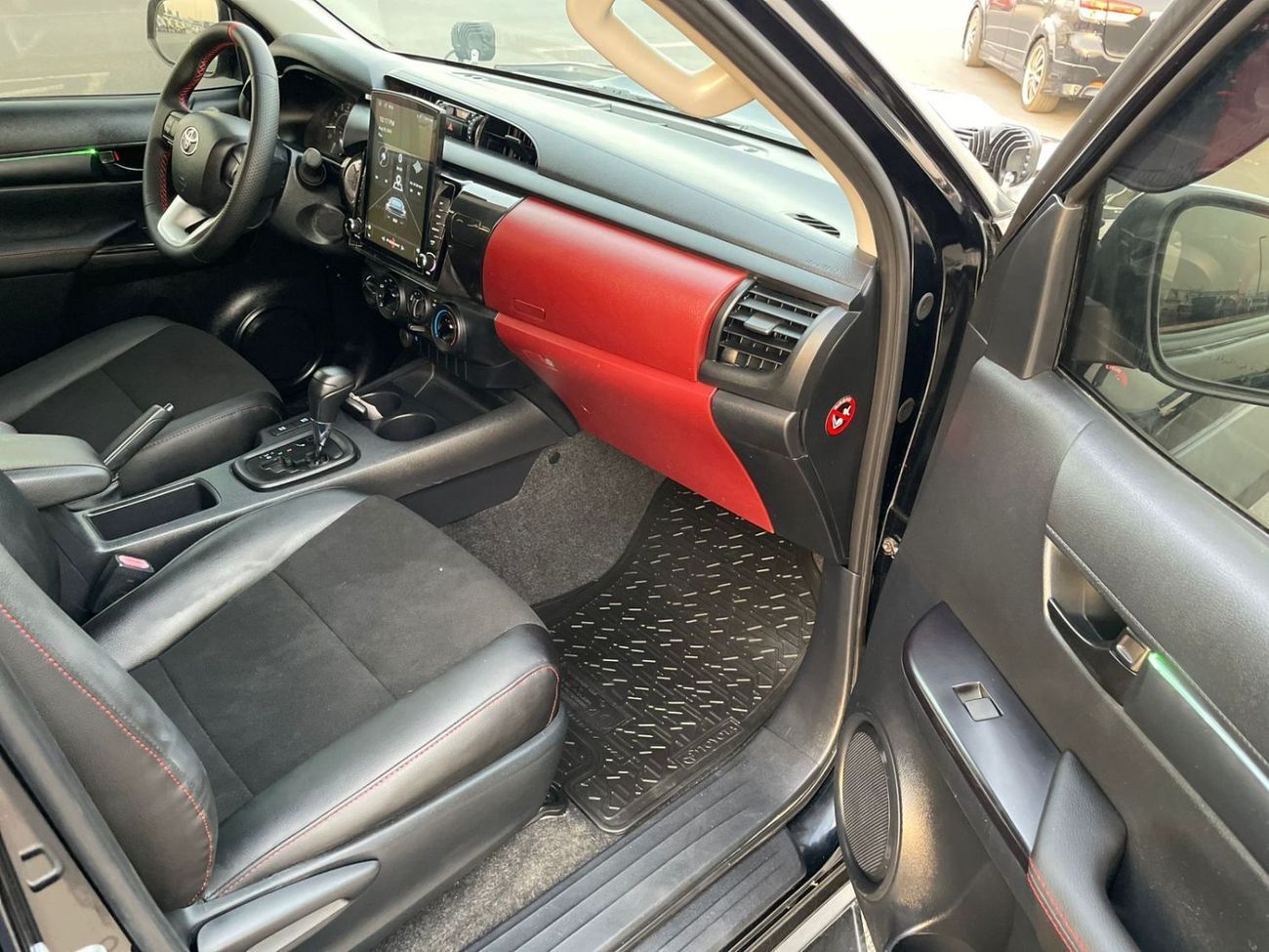 Toyota Hilux 2021 Toyota Hilux Revolution Edition Off road Package Full Option - 2.7L V4 AWD 4x4 - Full Bullbar A