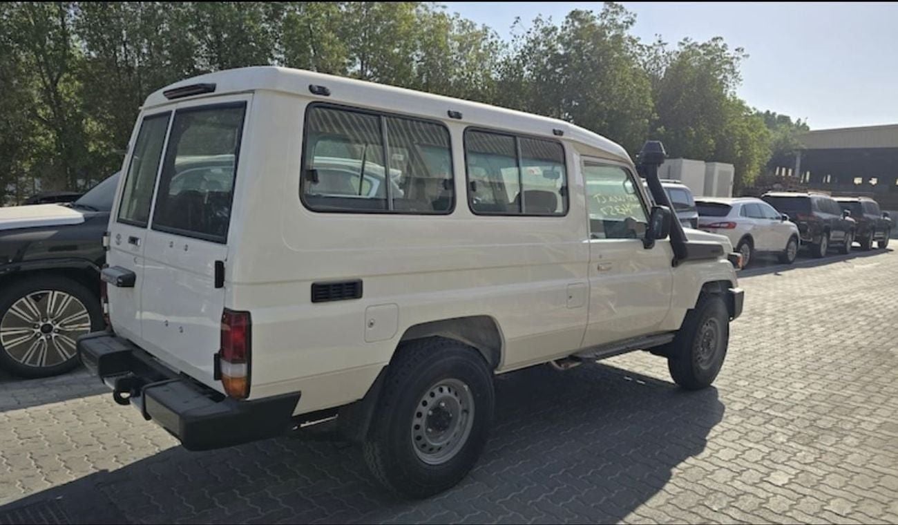 تويوتا لاند كروزر 70 TOYOTA LAND CRUISER LC78 4.2D MT 2024
