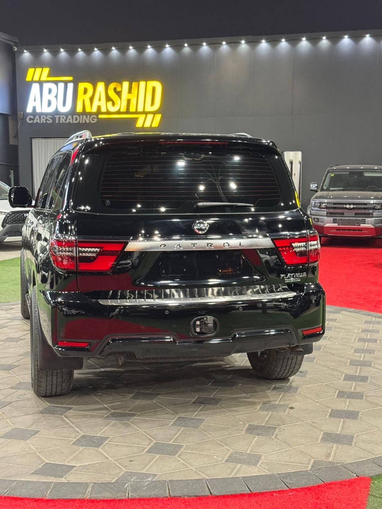 نيسان باترول LE Platinum 5.6L