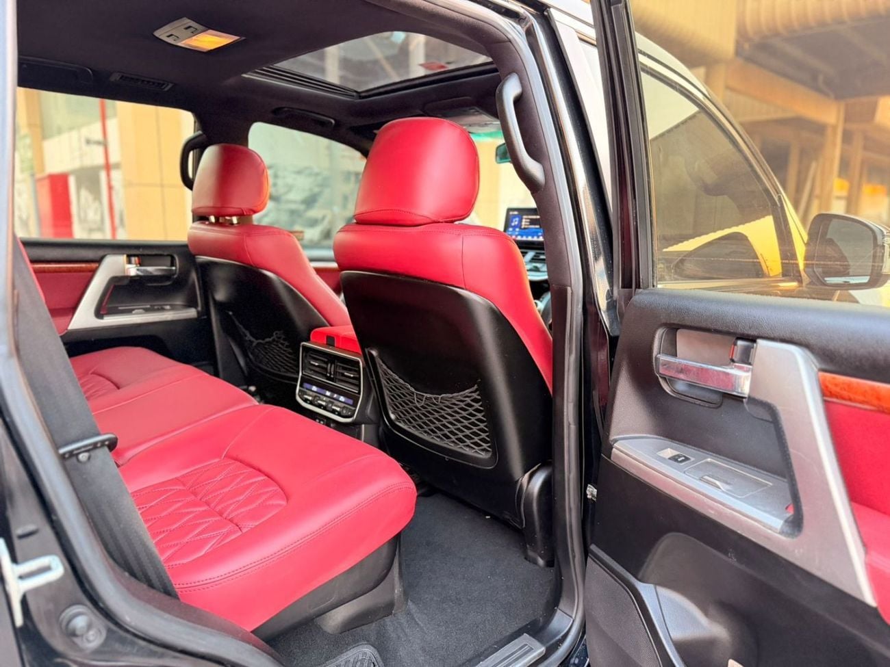 Toyota Land Cruiser GXR LANDCRUISER 2018 UPGRADE 2024 V8 LHD PETROL FULL OPTION GCC