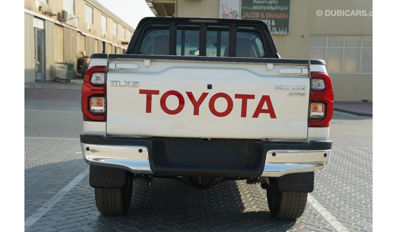 Toyota Hilux 2.8 MODEL 2022 GCC MANUAL DIESEL FOR EXPORT ONLY
