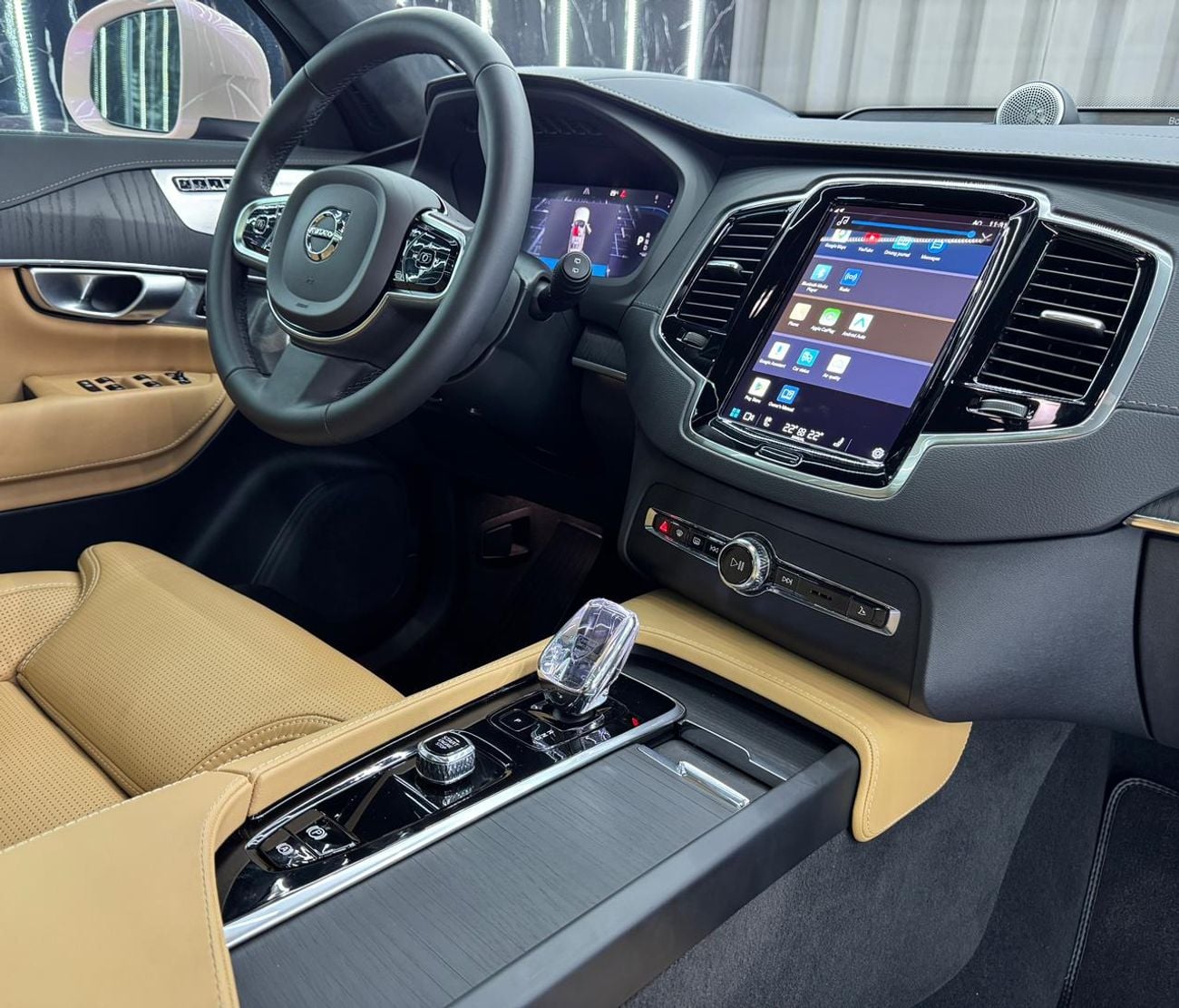فولفو XC 90 ULTIMATE BRIGHT