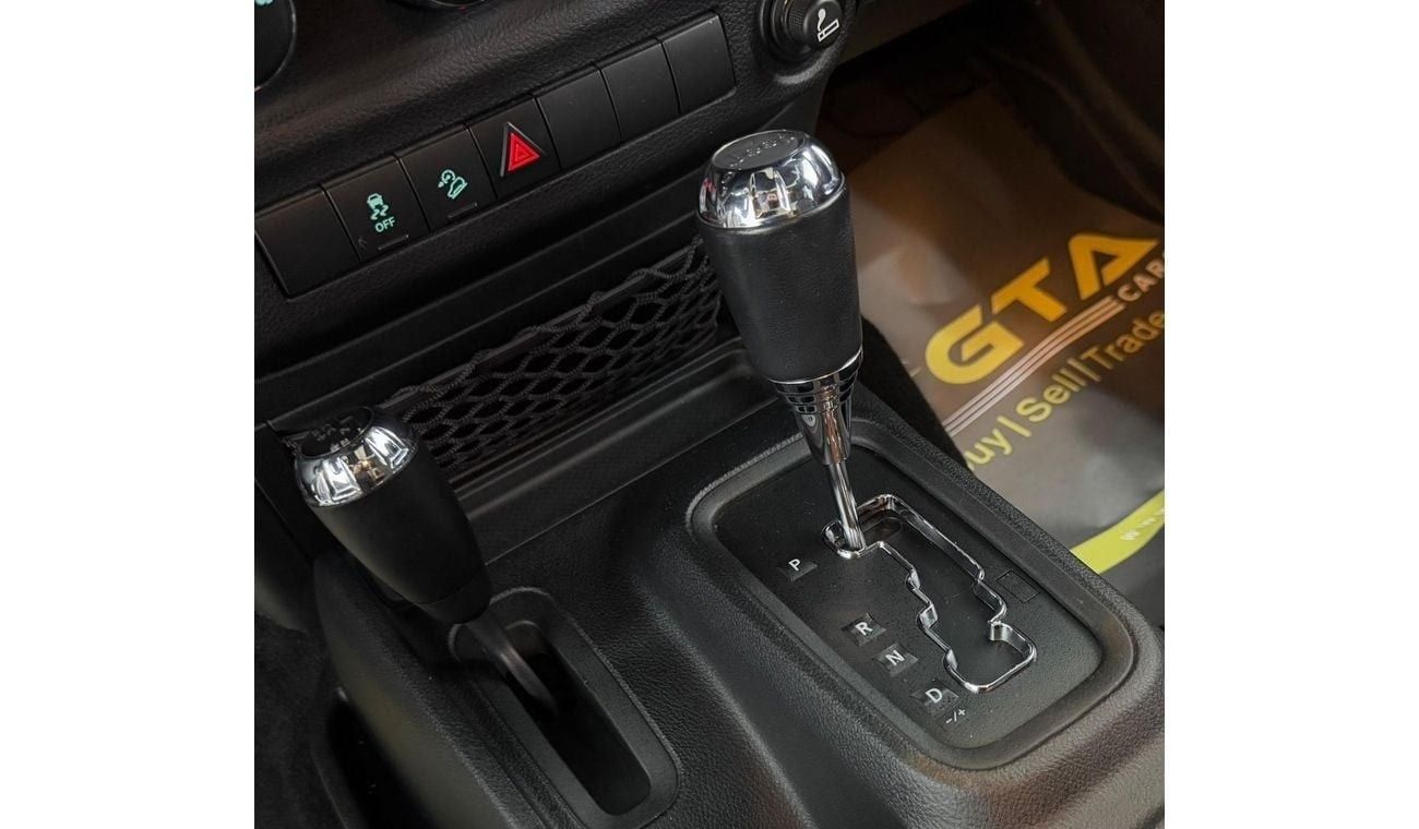 Jeep Wrangler Willys Wheeler 3.6L A/T (3 Door) 2017 Jeep Wrangler Willys Wheelers, Full Jeep Service His