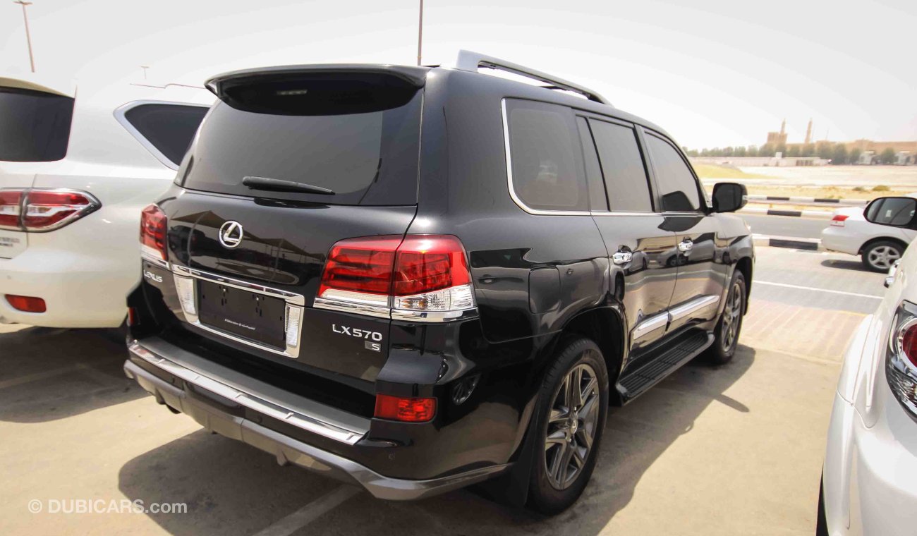 Lexus LX570 S