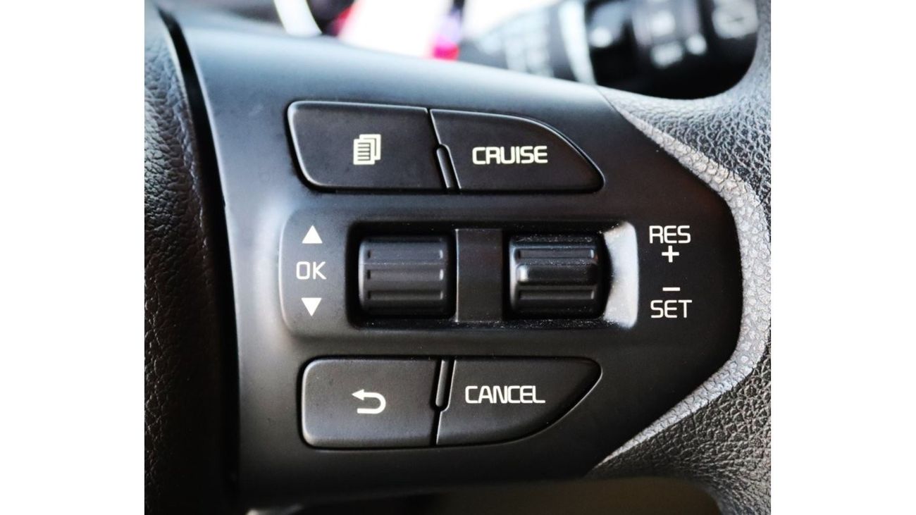 Kia Carnival Kia Carnival EX (YP) model 2019, 5 dirhams. MPV, 3.3 litres, 6 cylinder diesel, automatic, front whe