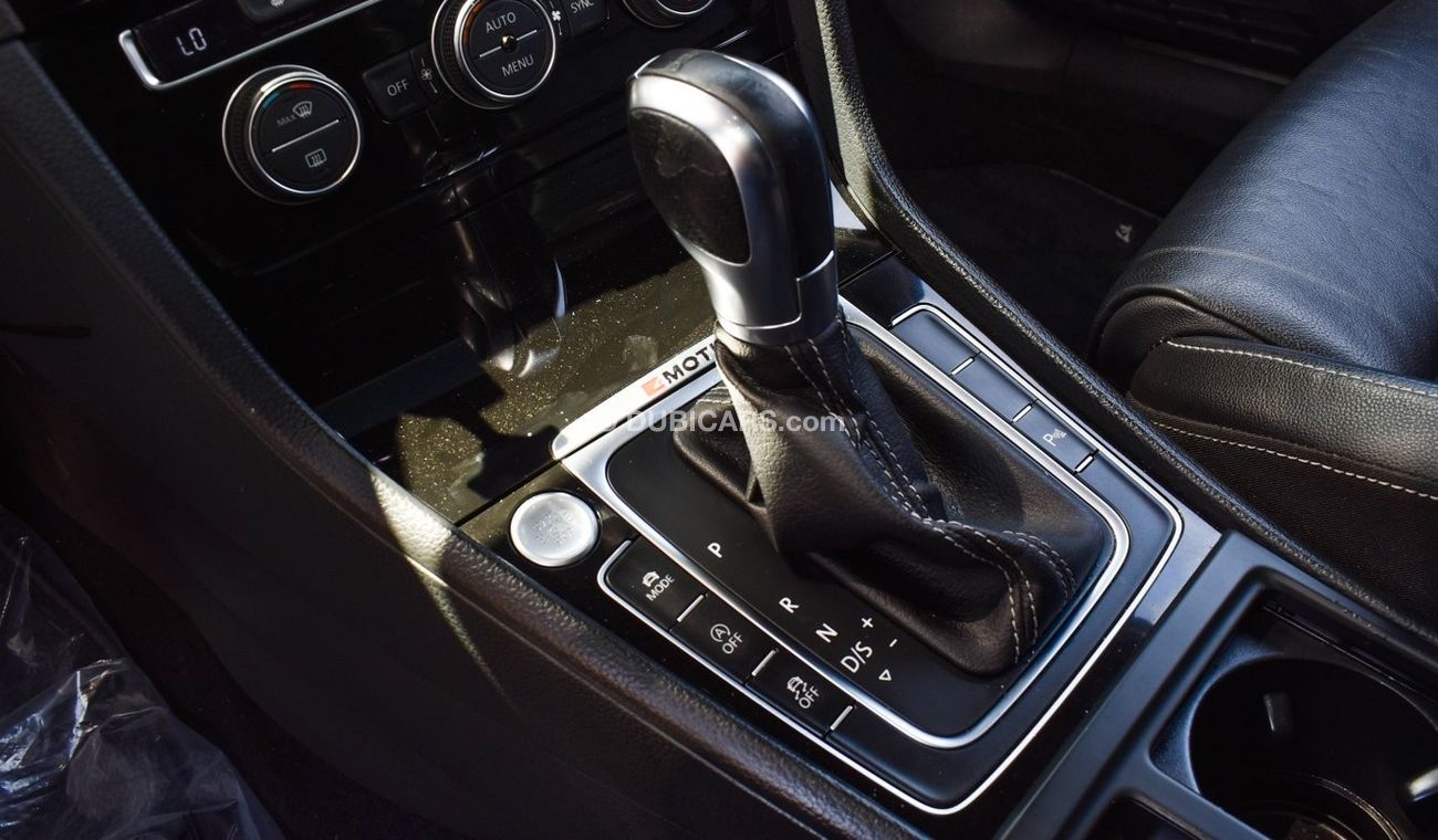 Volkswagen Golf R  4MOTION