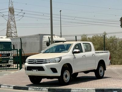 Toyota Hilux DLX Diesel 2.4L Manual