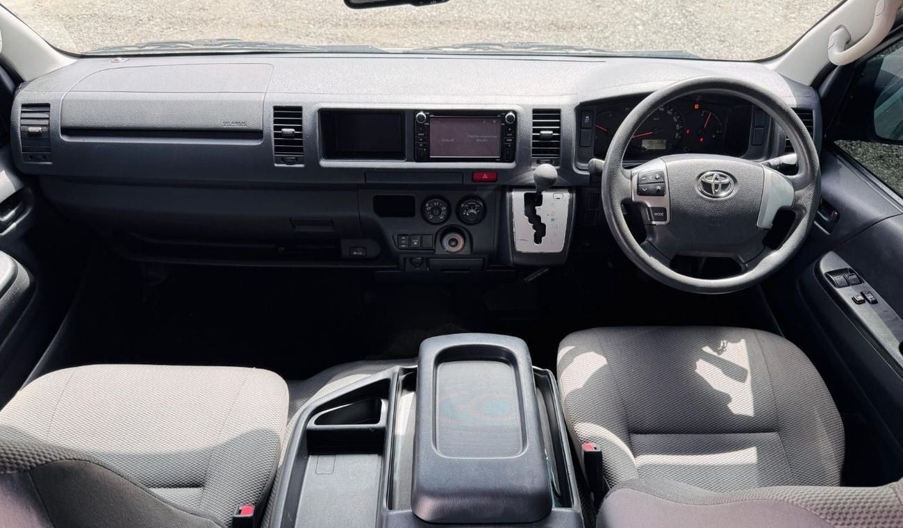 Toyota Hiace GOOD CONDITION | RHD | 2018 | 3.0L DIESEL ENGINE | 12 SEATERS | AUTOMATIC TRANSMISSION | DIGITAL REA