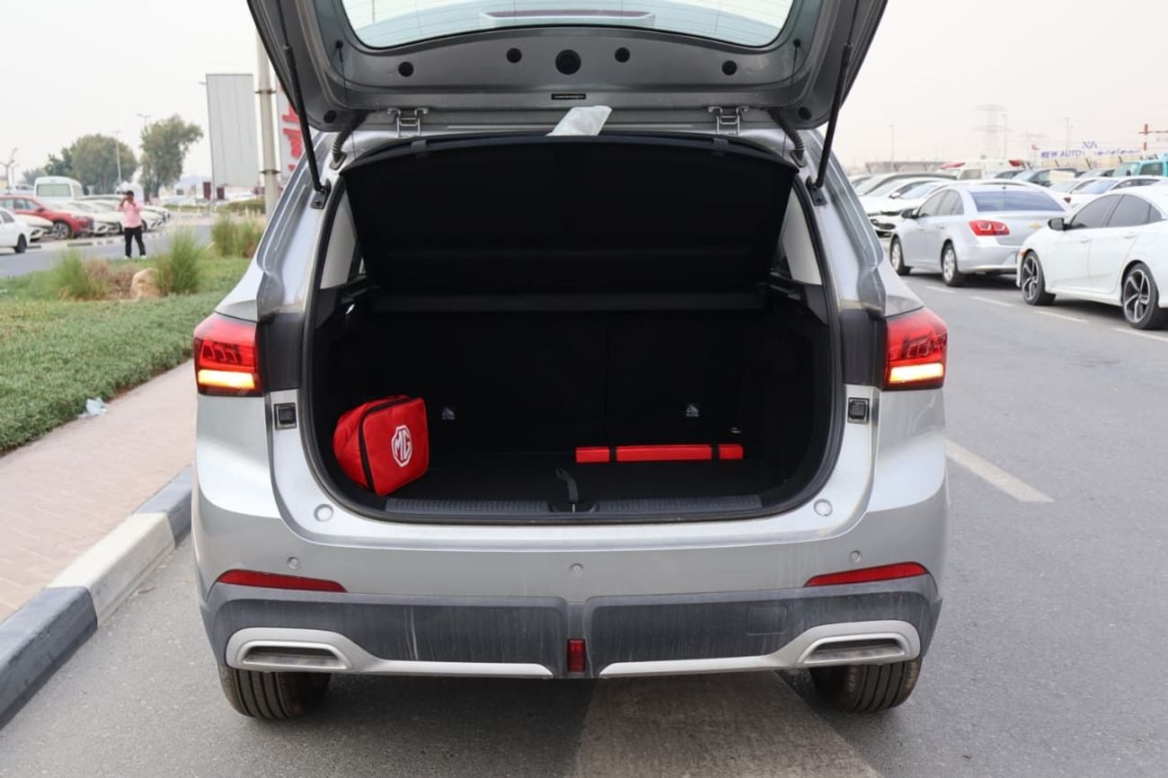 MG ZS STD