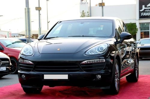 Porsche Cayenne Porsche Cayenne S / 2014 / Only 91,000KM / GCC / Free Accident