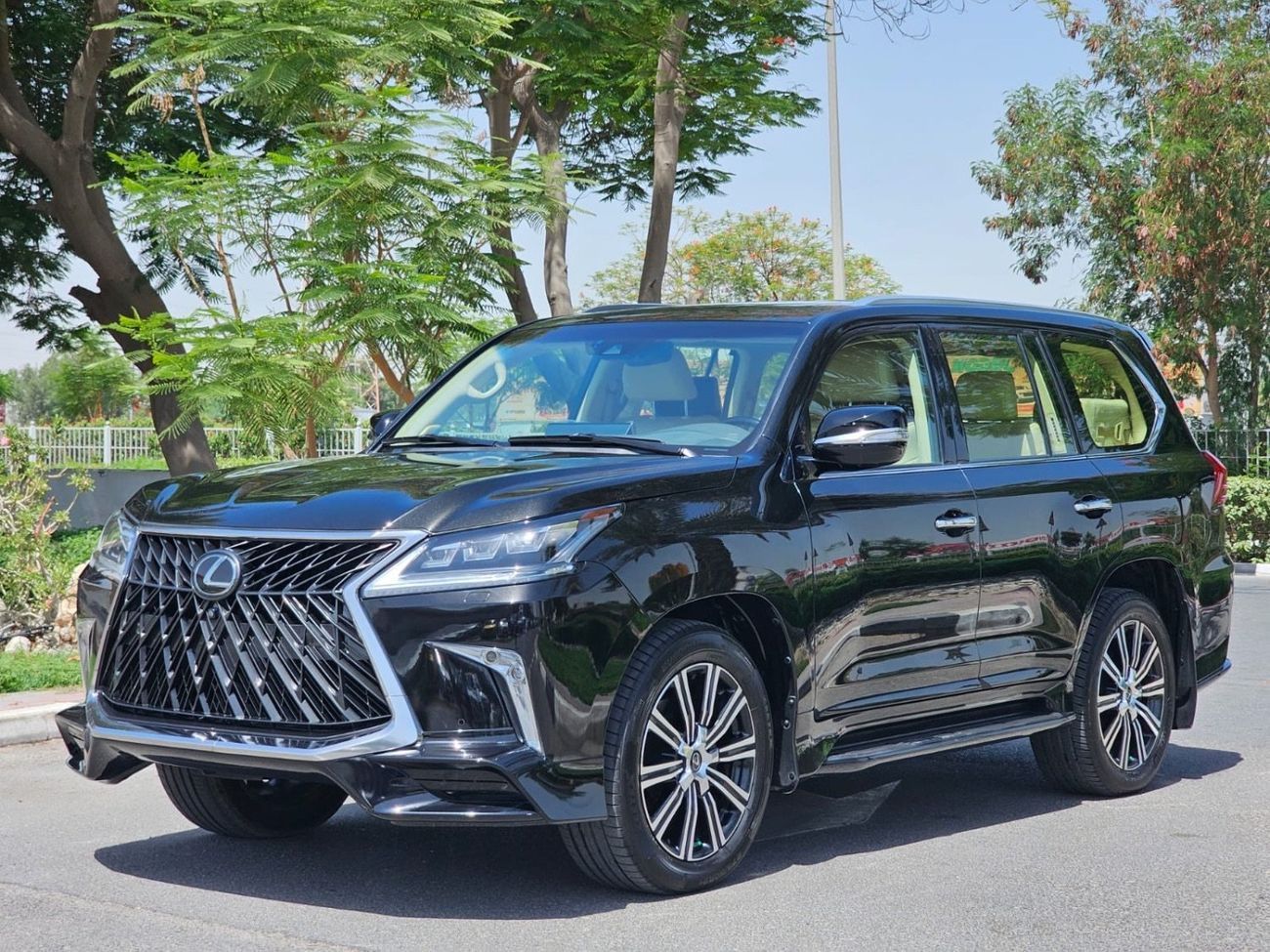 Lexus LX 570 Sport Platinum 5.7L