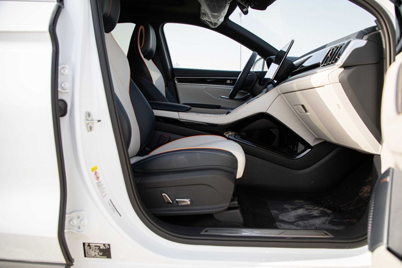 بي واي دي سونغ بلس 2024 BYD Song Plus Honor Flagship Plus - White Inside Blue | Export Only