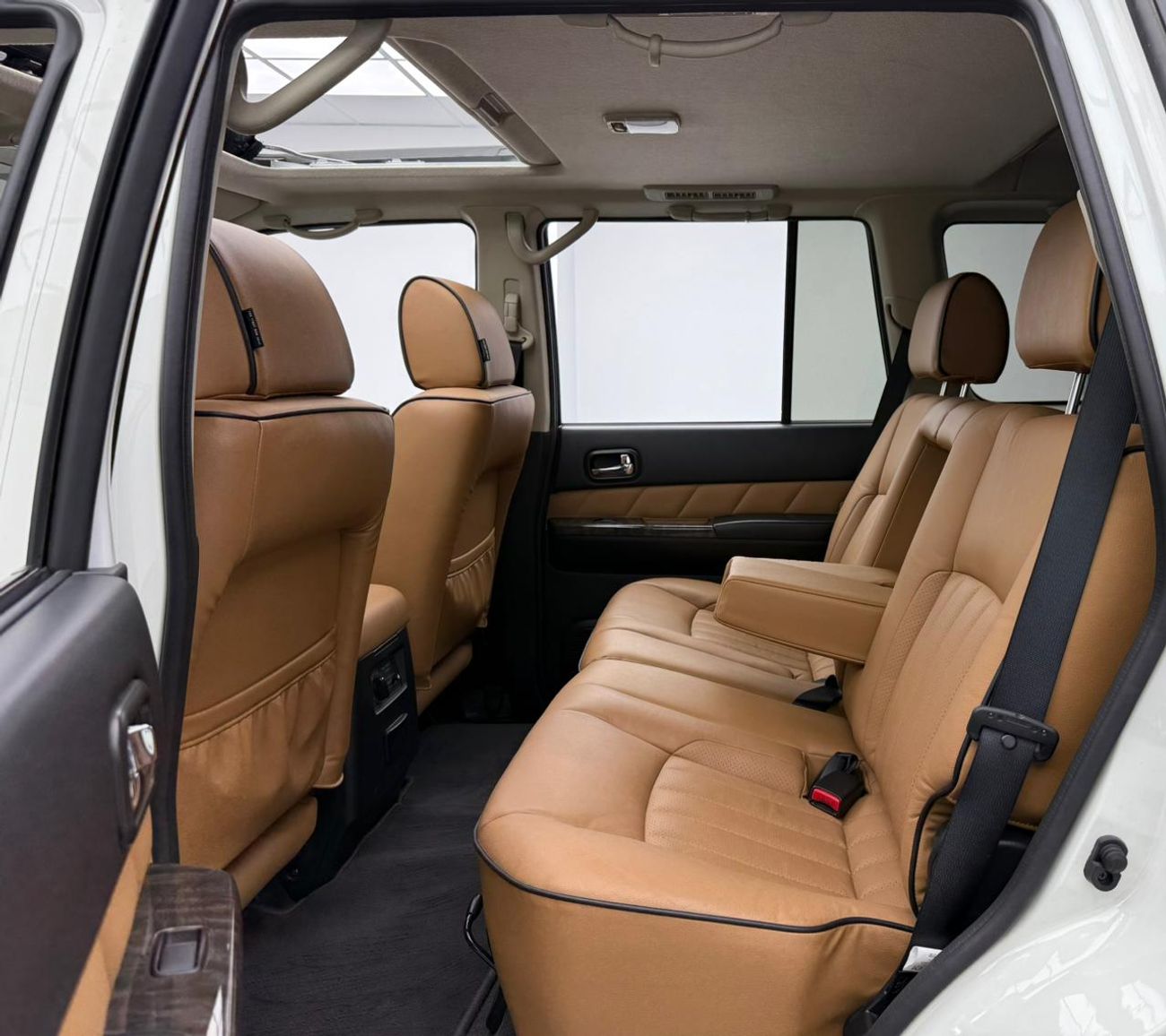 نيسان باترول سوبر سفاري  2024 Nissan Patrol Super Safari Al Ostoura Edition, 2029  Nissan Warranty, Low Km, GCC