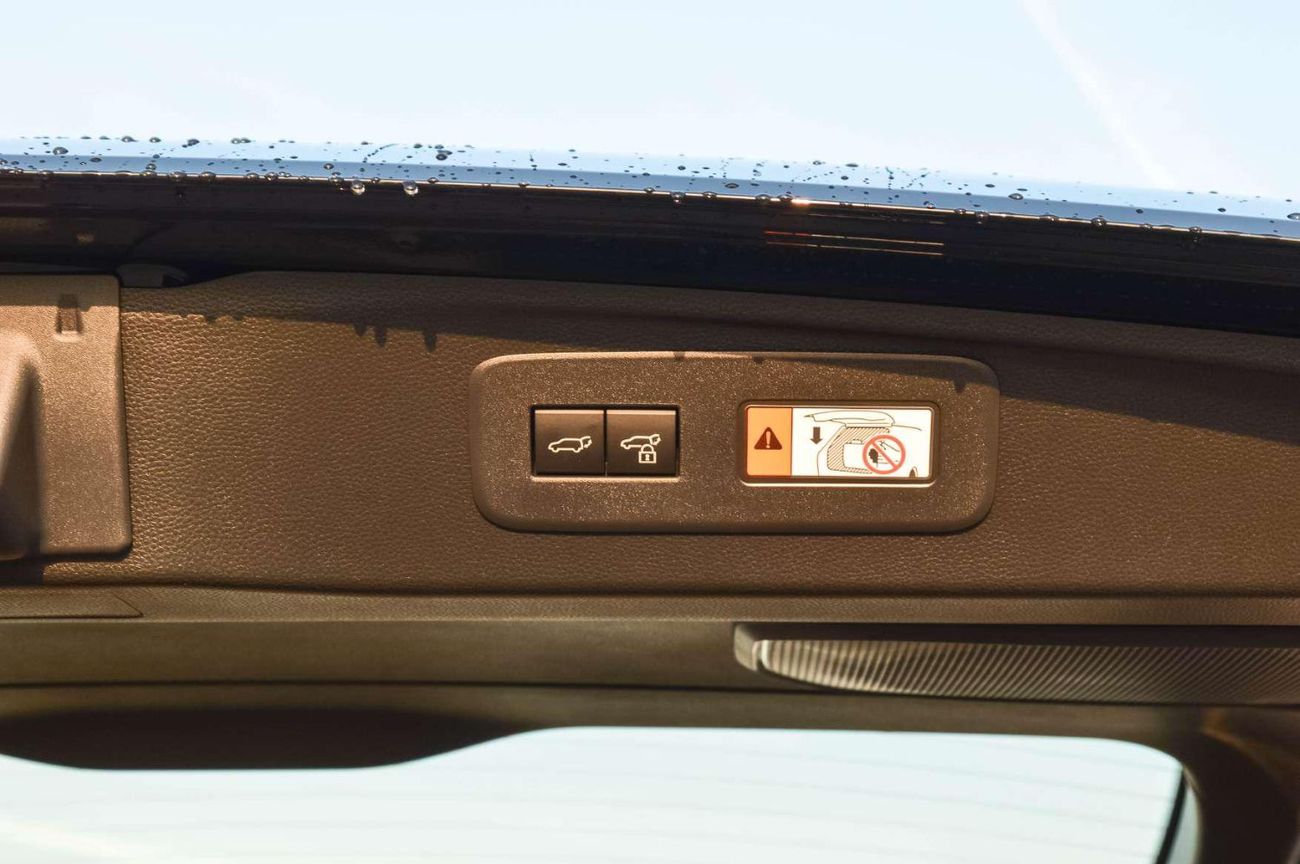 تويوتا برادو TOYOTA LAND CRUISER PRADO 2.4L TURBO 4WD PETROL SUV 2025