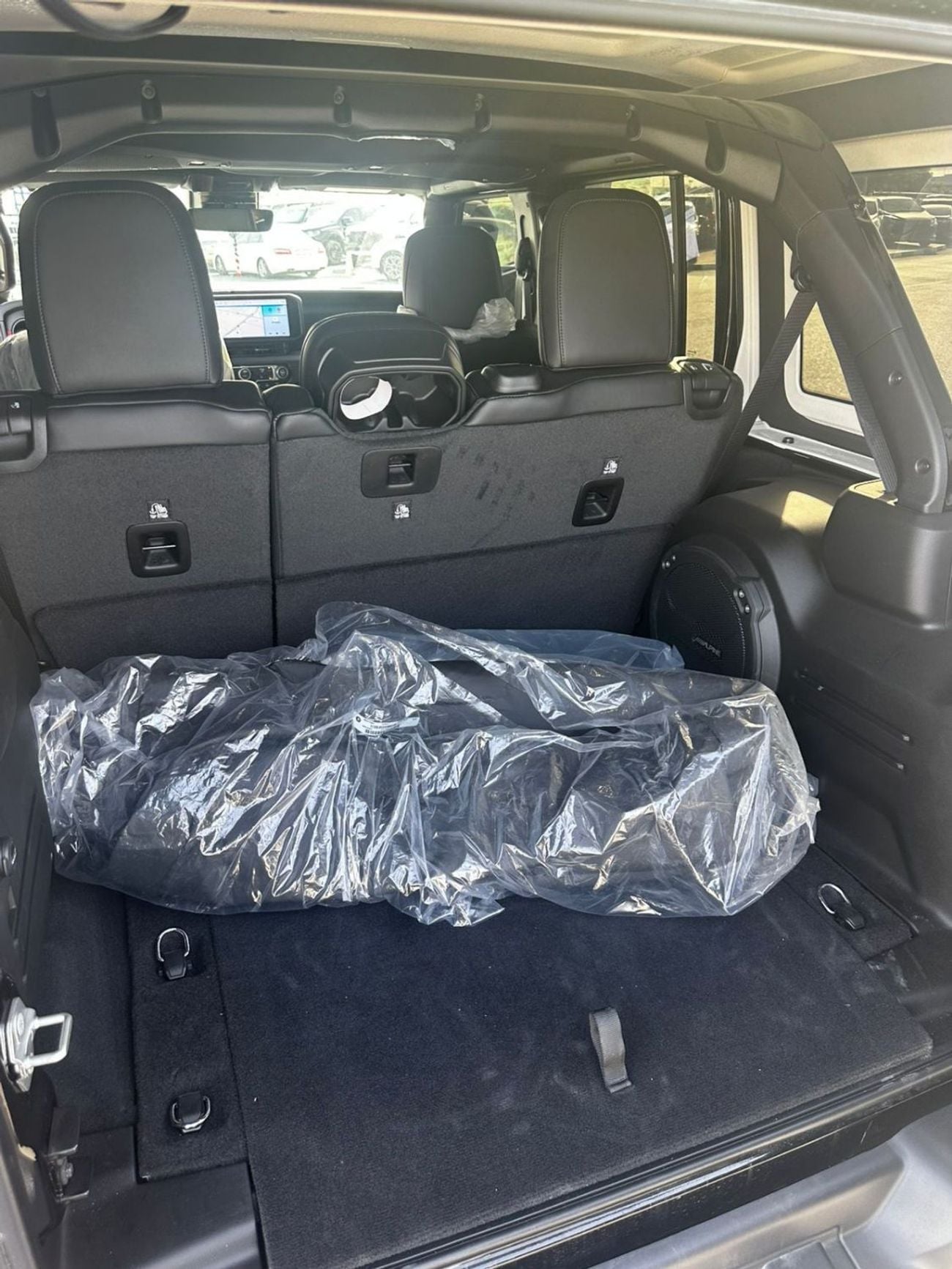 Jeep Wrangler Unlimited JEEP WRANGLER RUBICON EXTREME GCC 4-DOORS 2.0L TURBO RADAR FRONT AND REAR CAMERA OFF ROAD+ MY2024