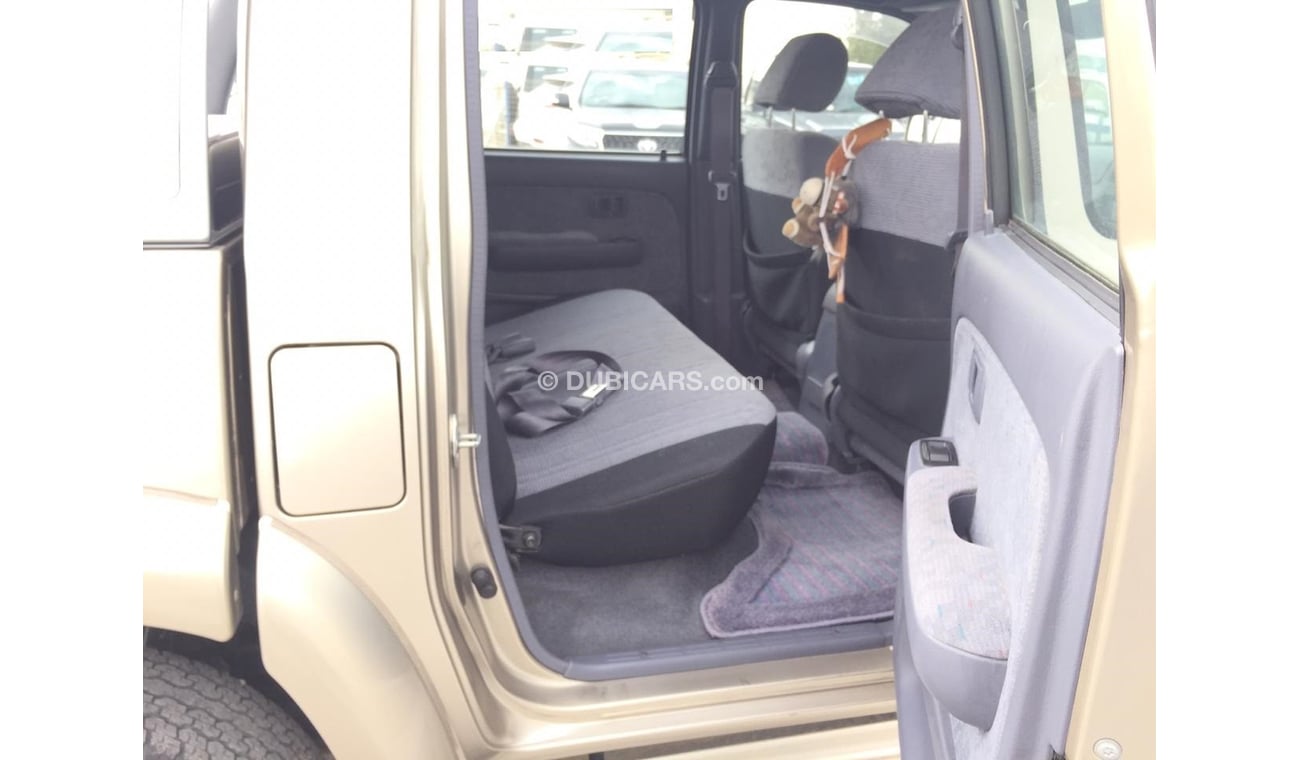 Toyota Hilux Pickup (Double cabin)