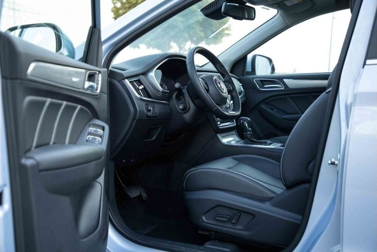 MG RX5 2023 MG RX5 2.0 AWD LUXURY - 3 Year Warranty & 1 Year Service - Sky Blue inside Black