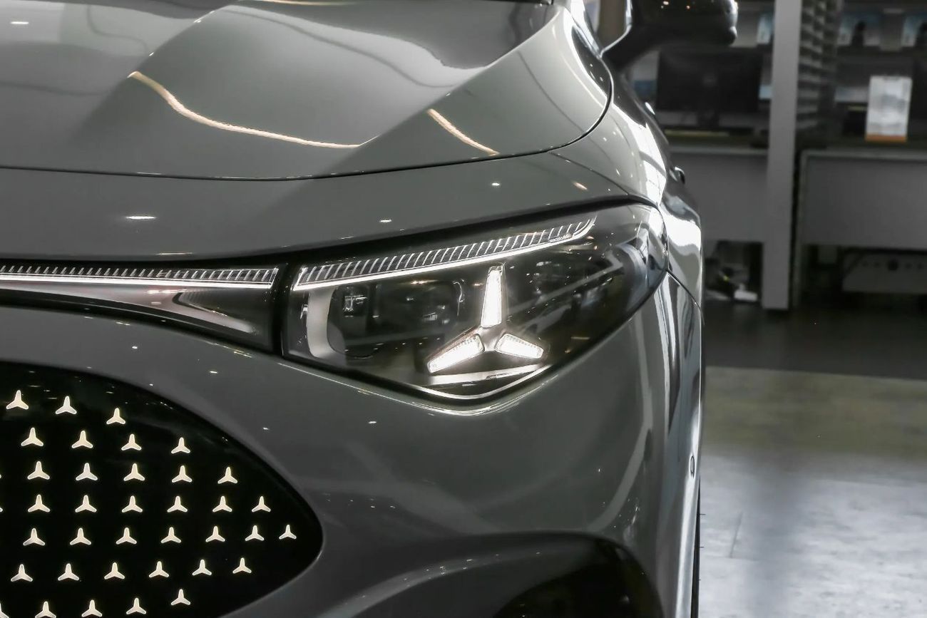 مرسيدس بنز سي إل إيه إي في 300 إل Extended Range Intelligent Driving Edition