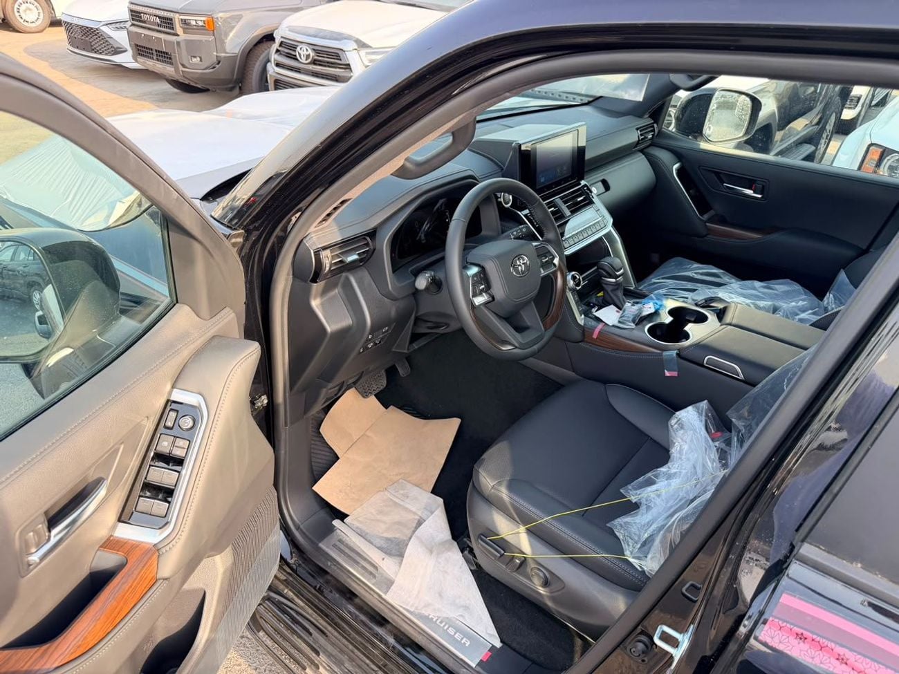 Toyota Land Cruiser 300 3.3L GXR TWIN TURBO DIESEL AUTOMATIC TRANSMISSION