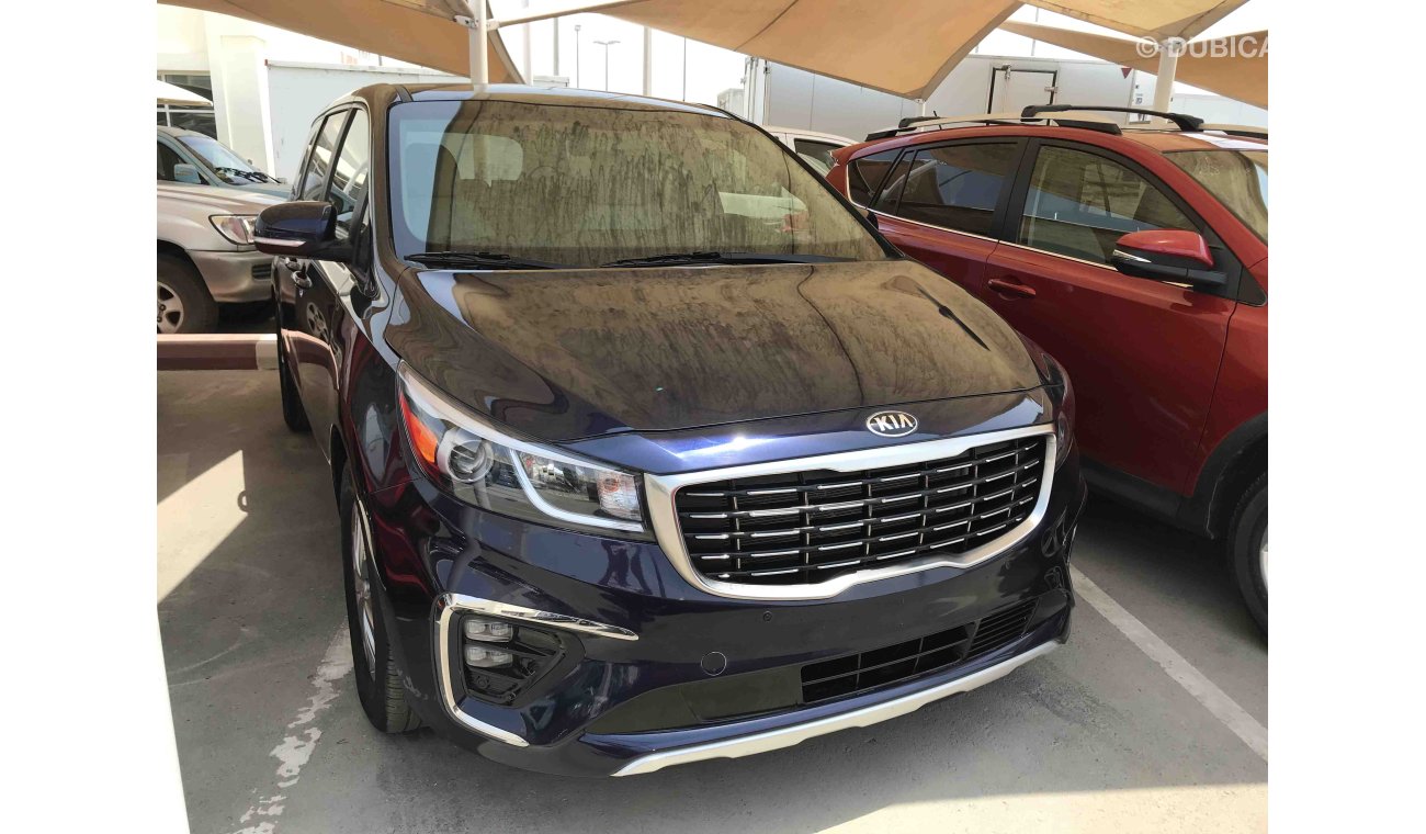 Kia Carnival بيع او مبادله