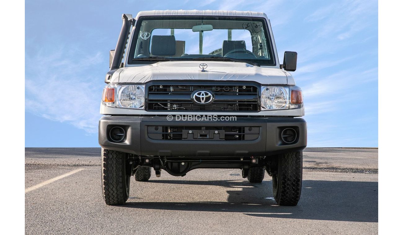 Toyota Land Cruiser Pick Up LAND CRUISER HZJ79 4.2L SC BASIC MANUAL TRANSMISSION*EXPORT ONLY*