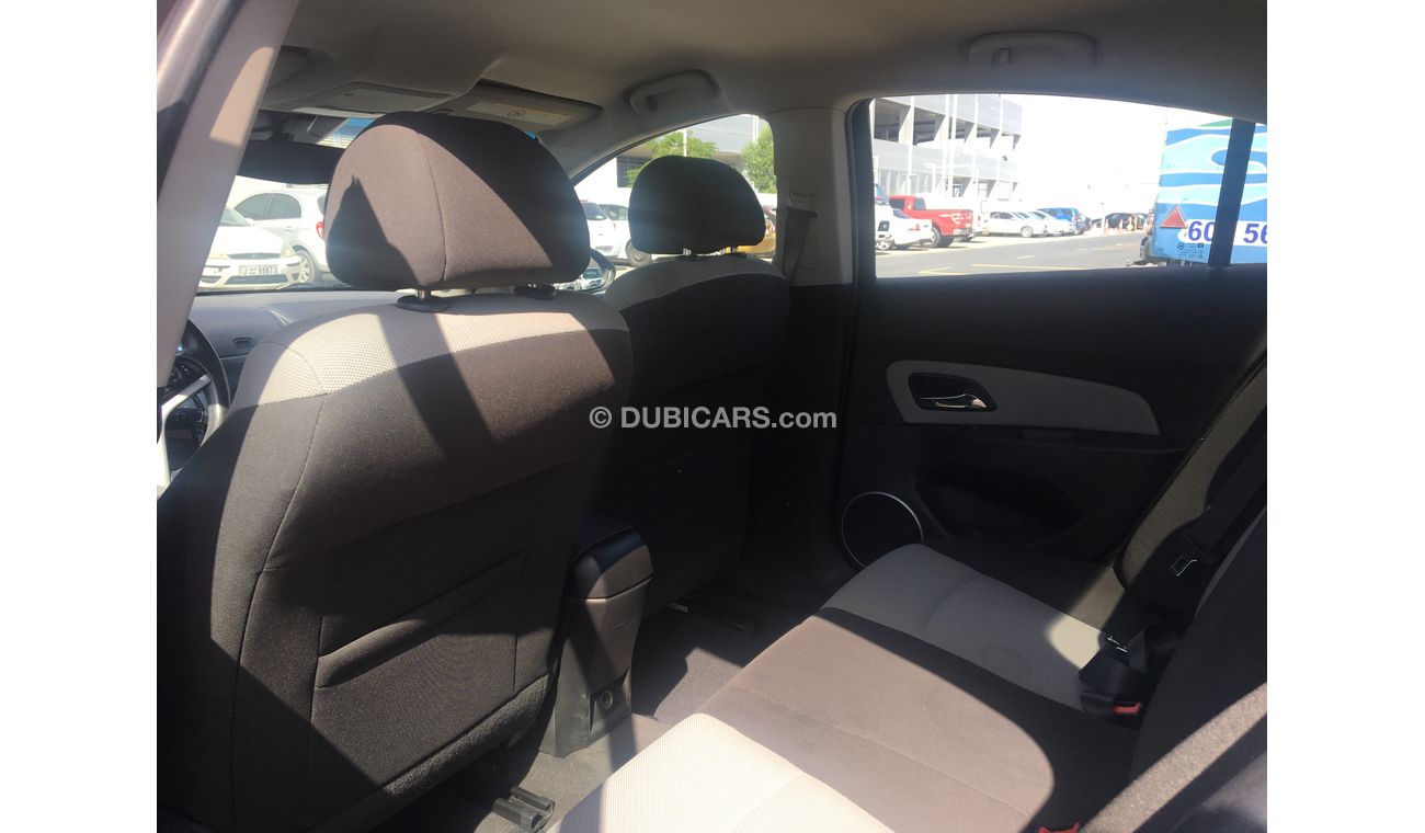 شيفروليه كروز نحن نقدم : * خدمات تمويل السيارات على البنوك * ضمان ممدد * خدمات التسجيل / التصدير