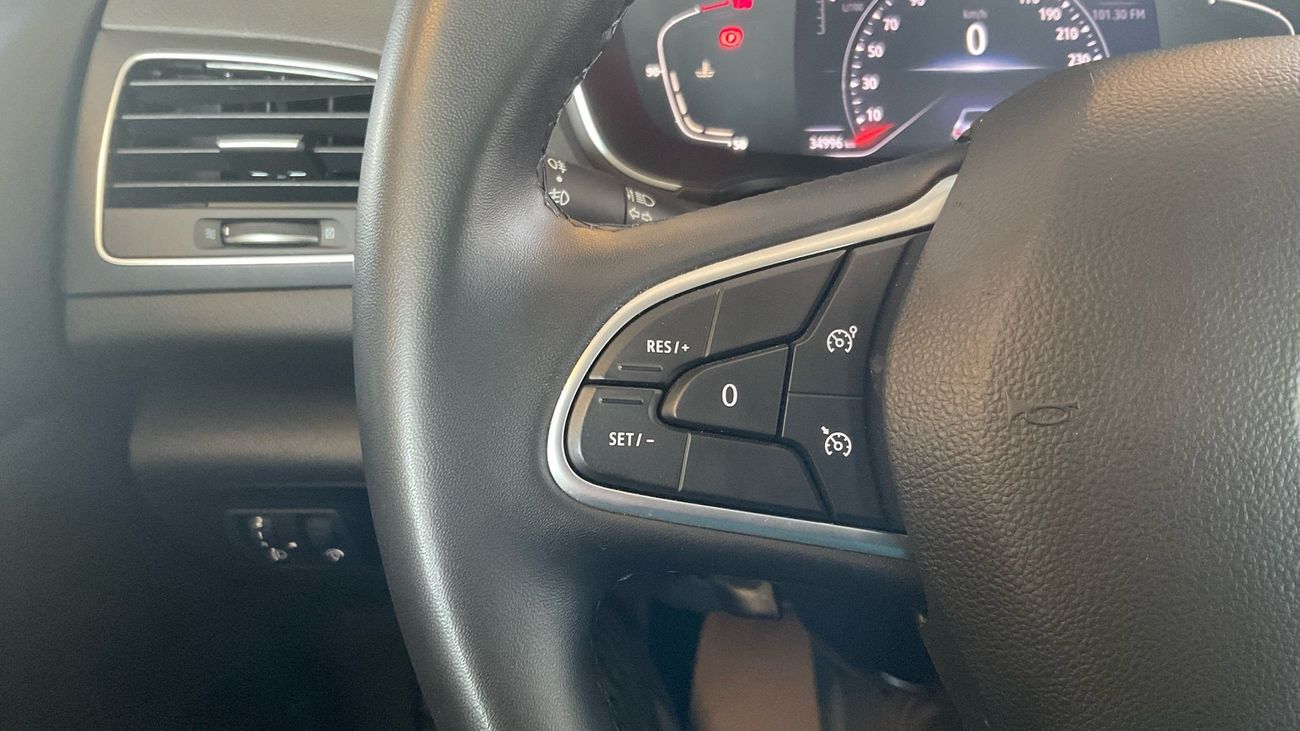 رينو ميجان 1.6L 115HP SE AUTO | شامل الضمان | 0 ﺪﻔﻋﺓ ﺃﻮﻟﻯ