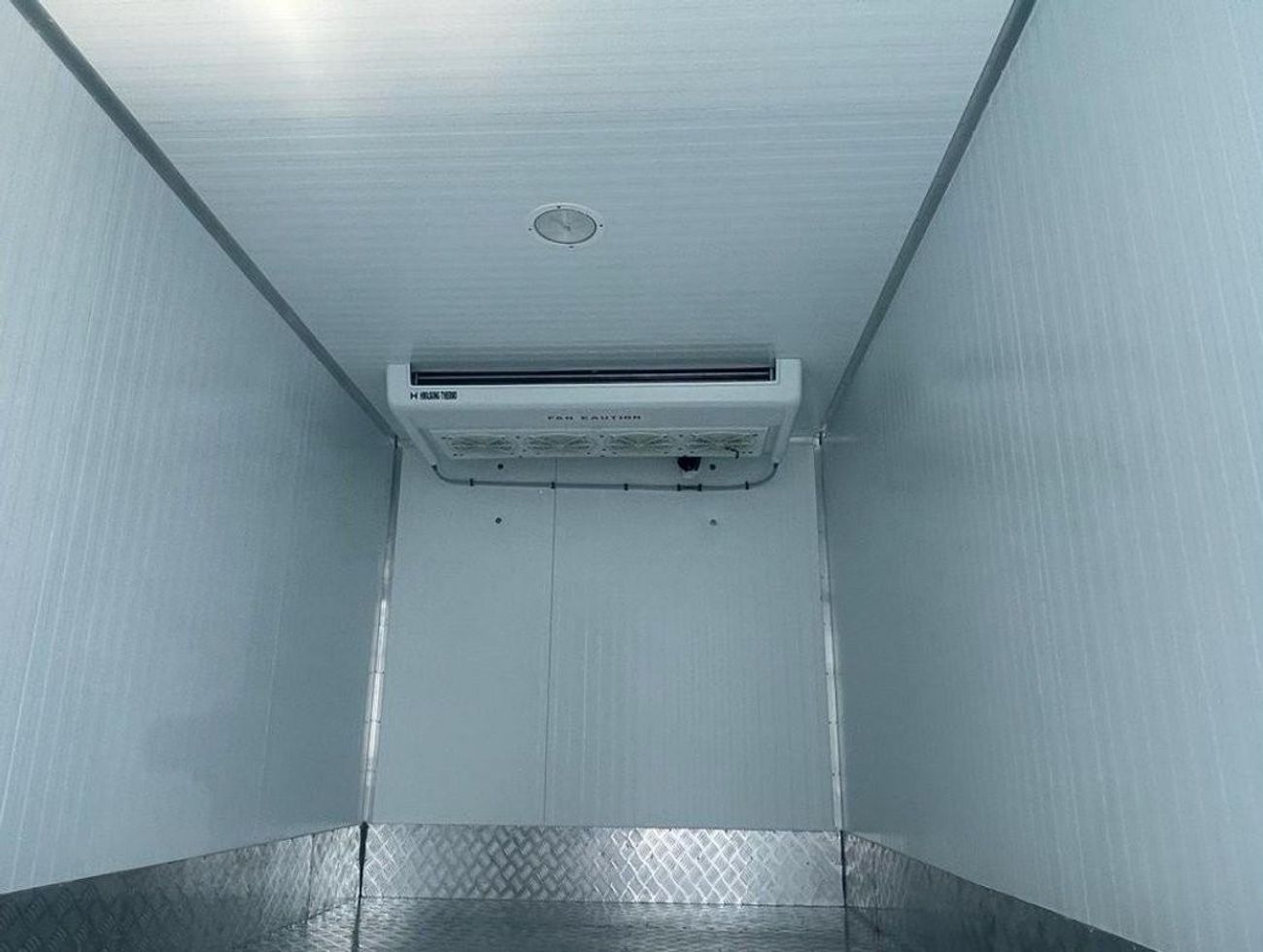 Mitsubishi Fuso Canter 2023 Mitsubishi Canter reefer truck 4.2L 4 Cylinders