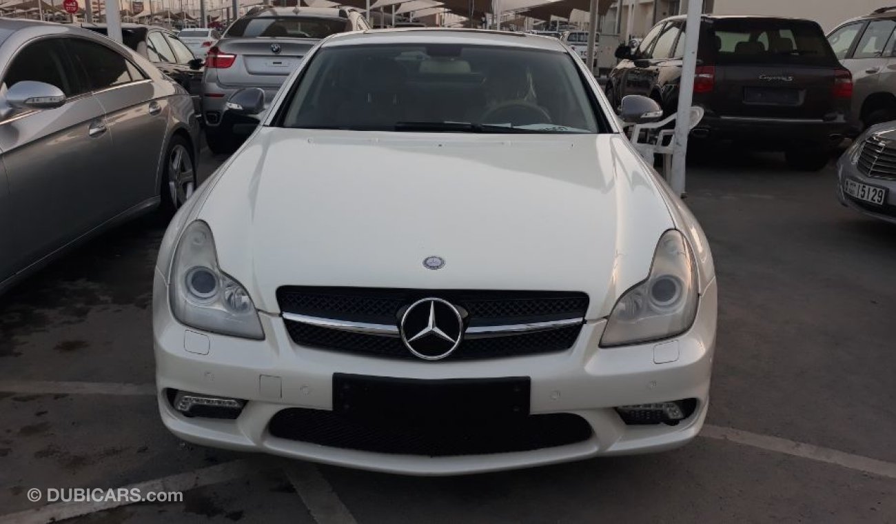 Mercedes-Benz CLS 63 AMG 2007 Full options Gulf specs