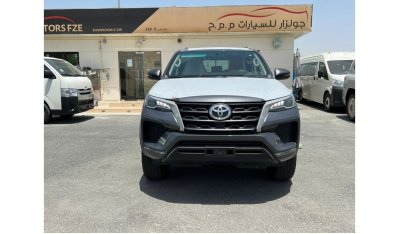 Toyota Fortuner MODEL 2022 GX 2.7L GCC PETROL SUV 4WD CRUISE CONTROL DVD CAMRA AUTO MATIC CAN BE EXPORT