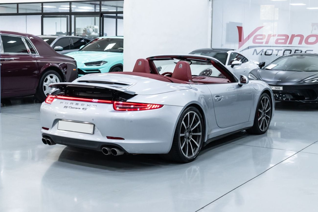 Porsche 911 CARRERA 4S
