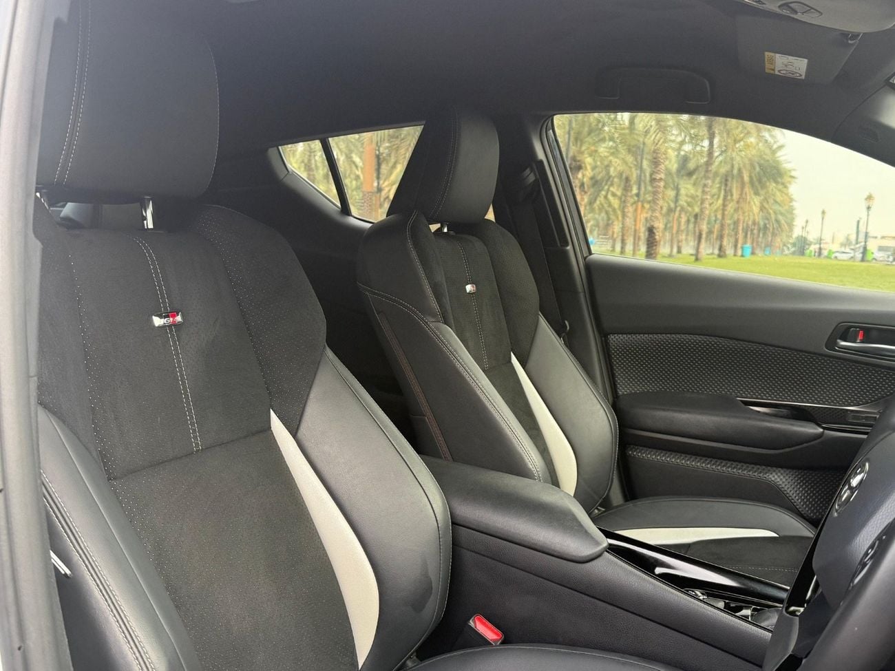 تويوتا CHR GR Sport Right Hand Drive