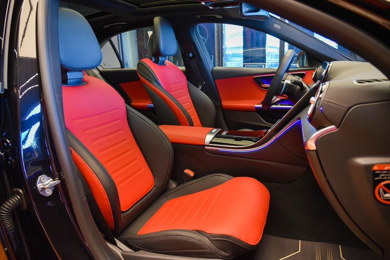 Mercedes-Benz C 200 ✔ Front projector ✔ Panoramic roof ✔ Welcome lighting