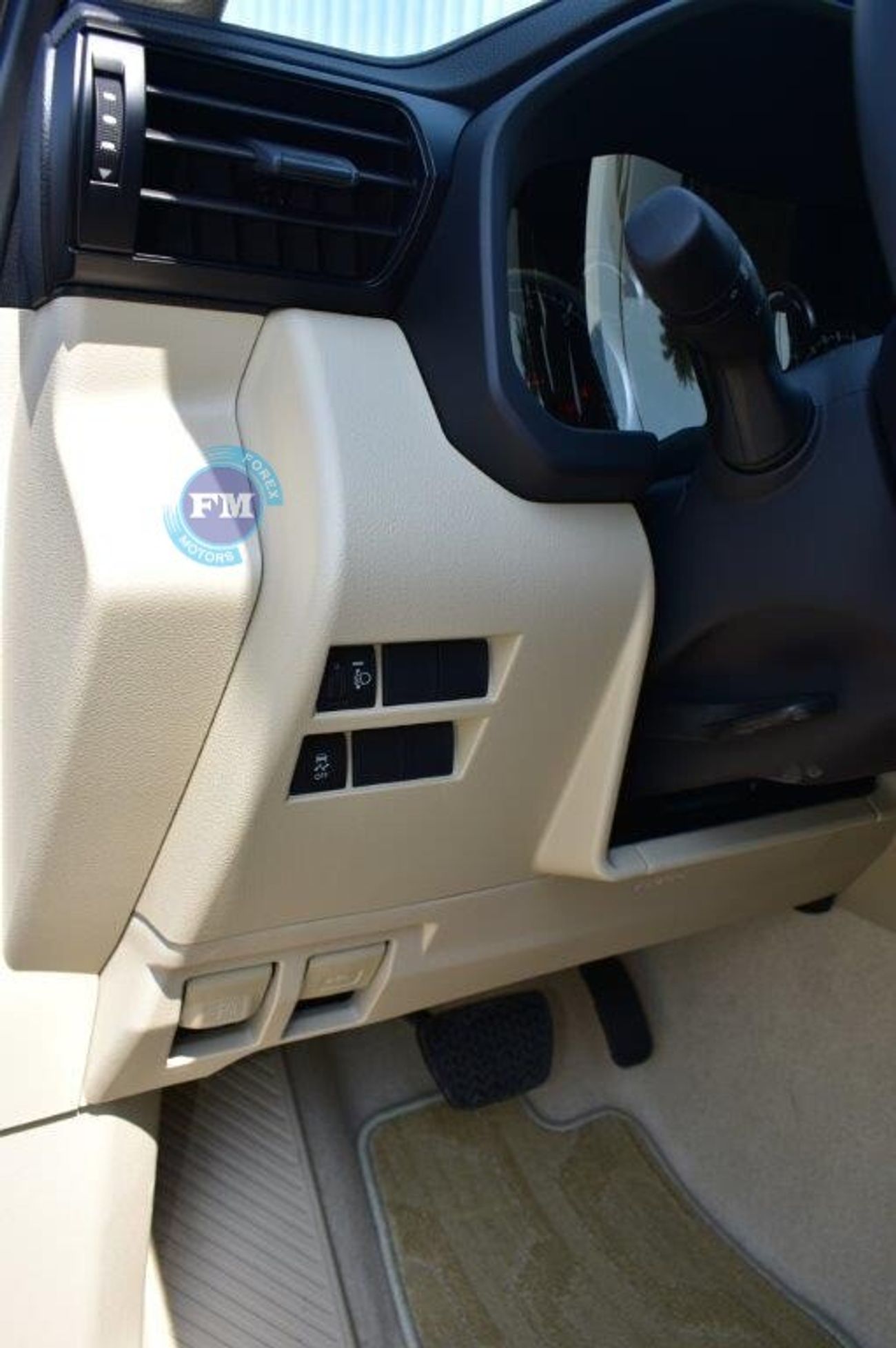 تويوتا لاند كروزر 300 GXR 3.5L Petrol