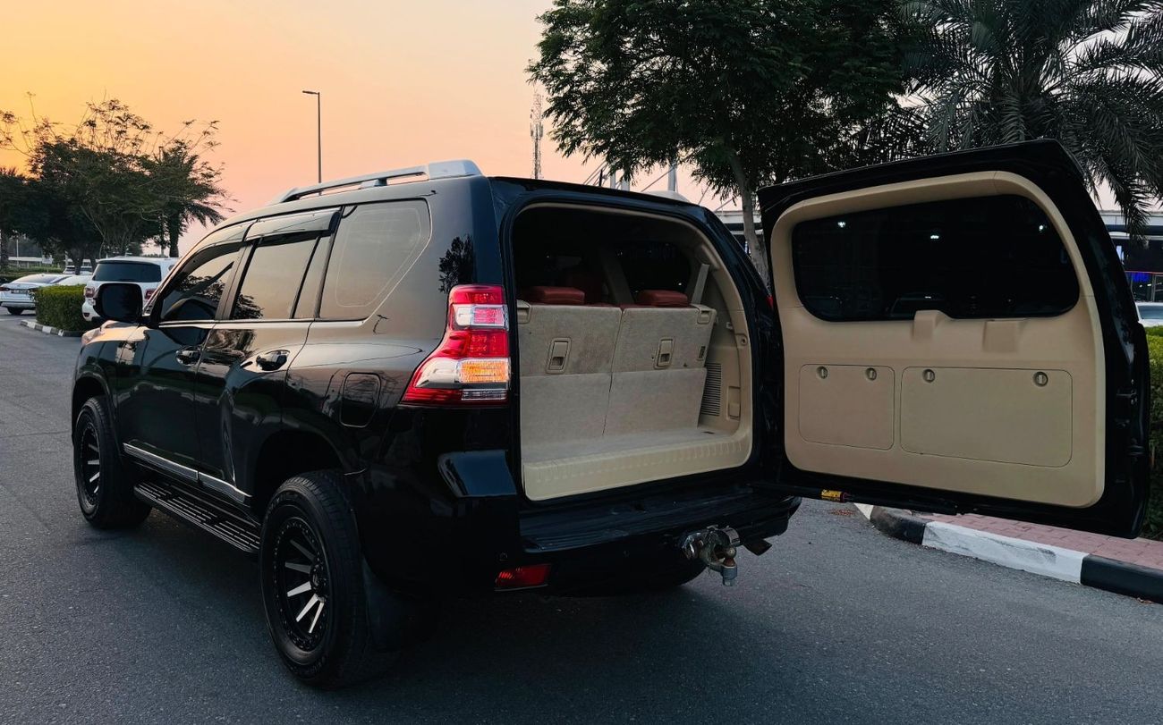 Toyota Prado EXCELLENT CONDITION | SUNROOF | 2.7L PETROL | LHD | PARKING SENSOR | 2017 | REAR VIEW CAMERA