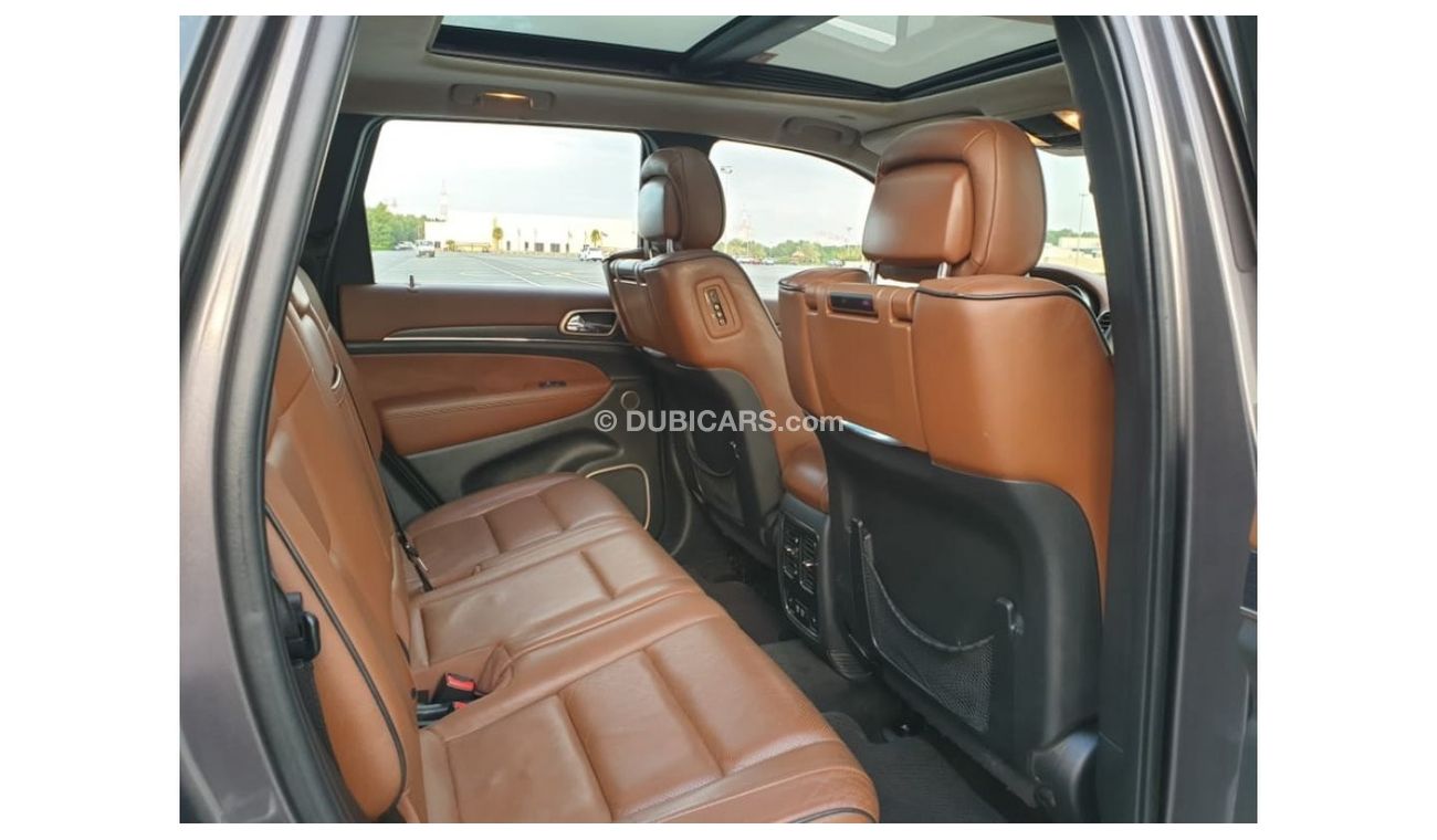 جيب جراند شيروكي Jeep Grand Cherokee Summit 2015 GCC Perfect Condition - Accident Free