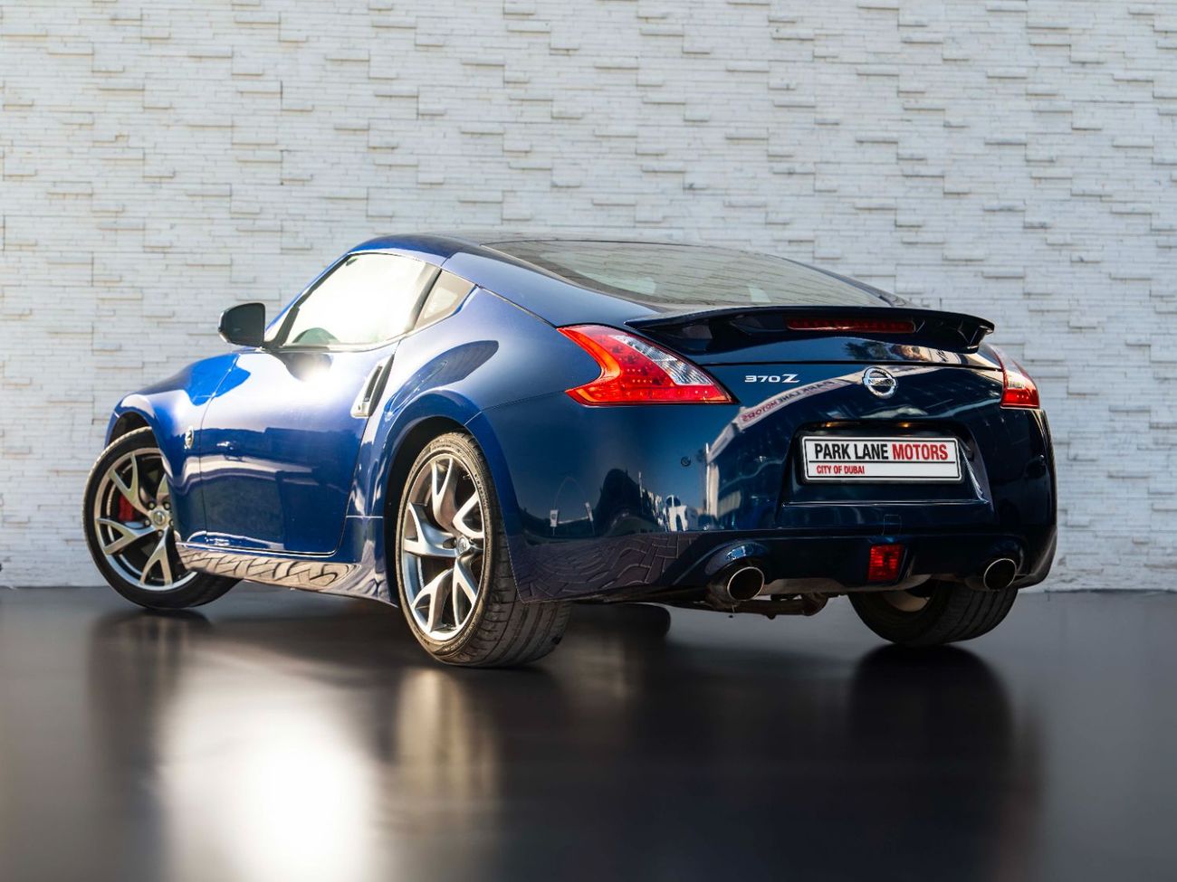 Nissan 370Z Std 3.7L (324 HP) Coupe