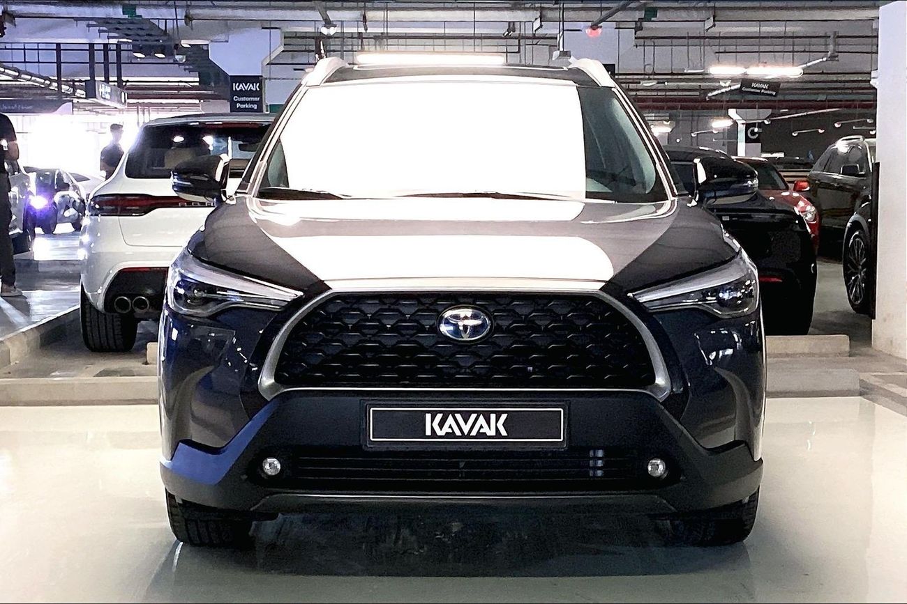 تويوتا كورولا كروس GLI | National Day Celebration | شامل الضمان | 0 ﺪﻔﻋﺓ ﺃﻮﻟﻯ