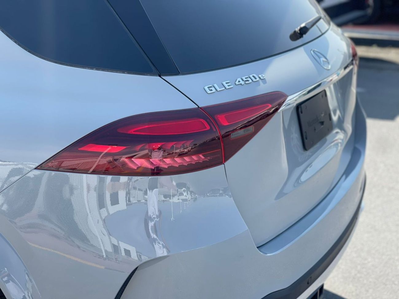 مرسيدس بنز GLE 450 2024-Mercedes Benz GLE 450 D