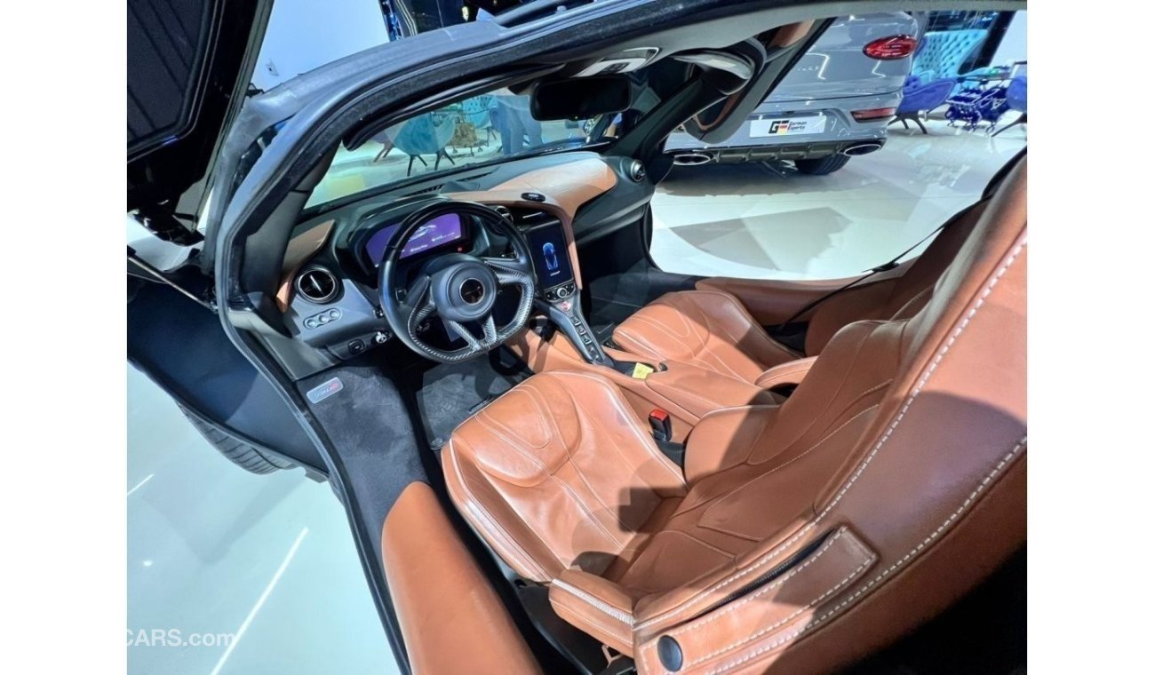 McLaren 720S MCLAREN 720S GCC / 45000KM/1 YEAR WARRANTY