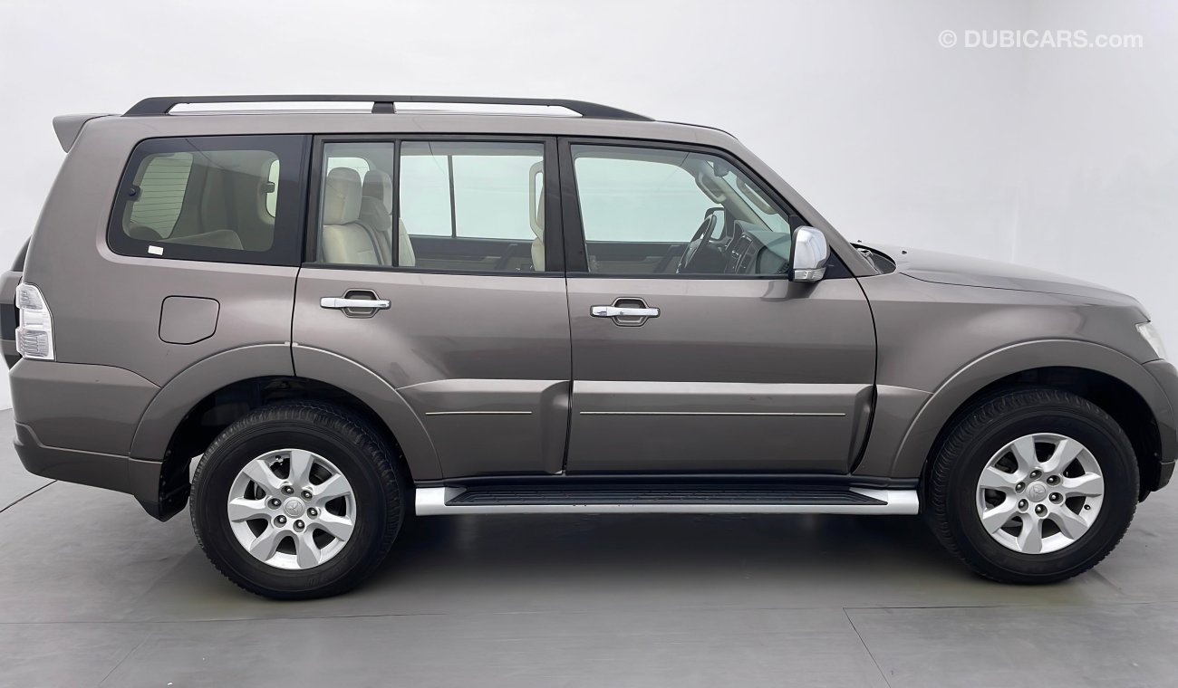 Mitsubishi Pajero GLS MIDLINE 3.5 | Under Warranty | Inspected on 150+ parameters