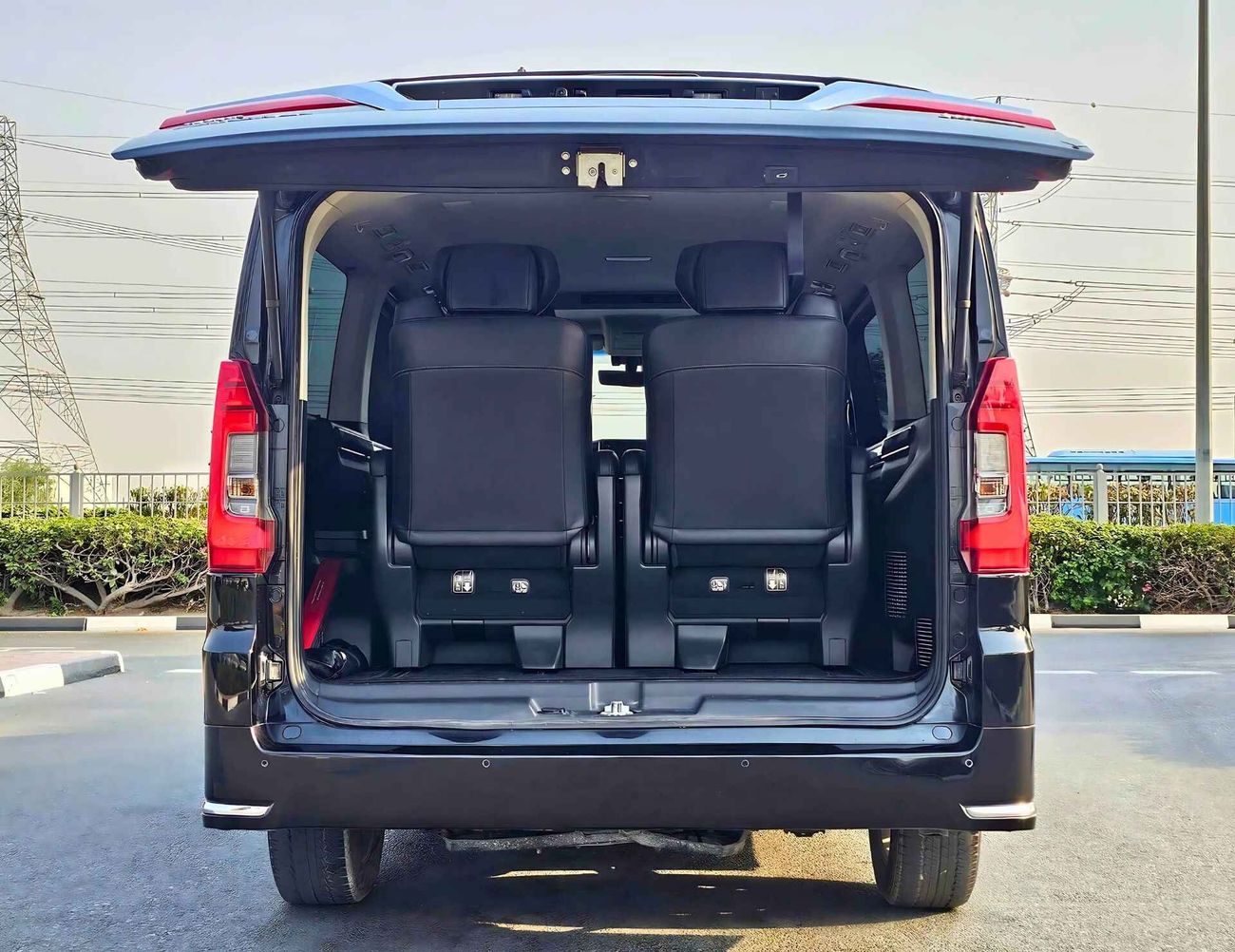 Toyota Granvia PREMIUM/ 3.5 V6 GCC/ LOW MILEAGE/ EXCELLENT CONDITION/ 1991 MONTHLY/ LOT#8003535