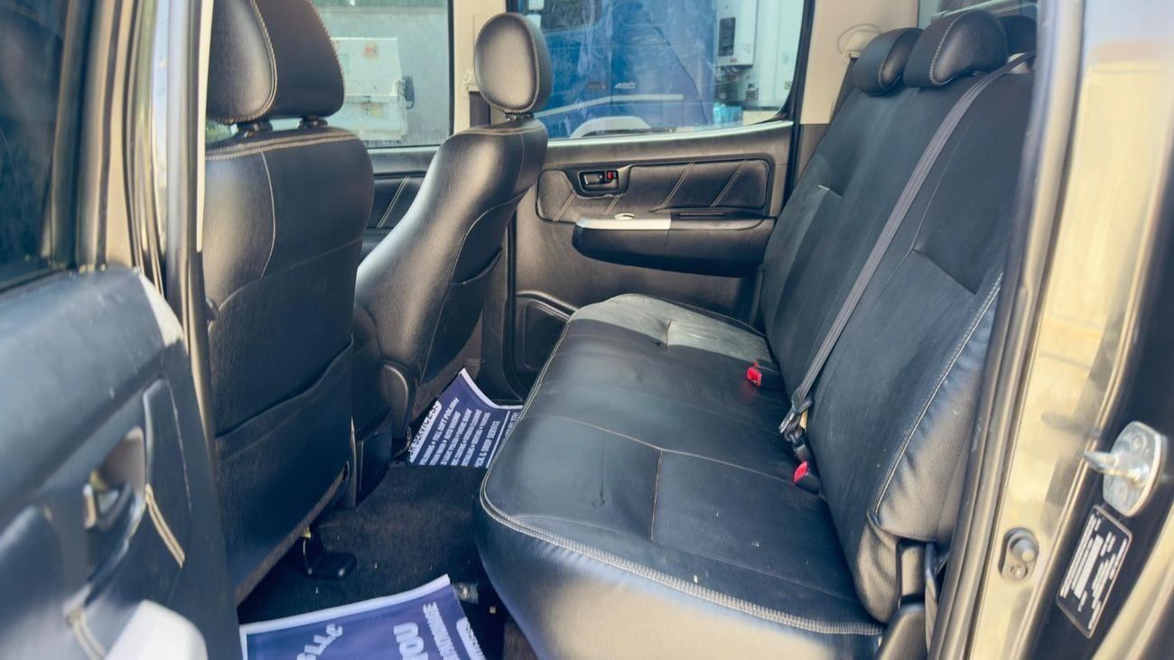 تويوتا هيلوكس -