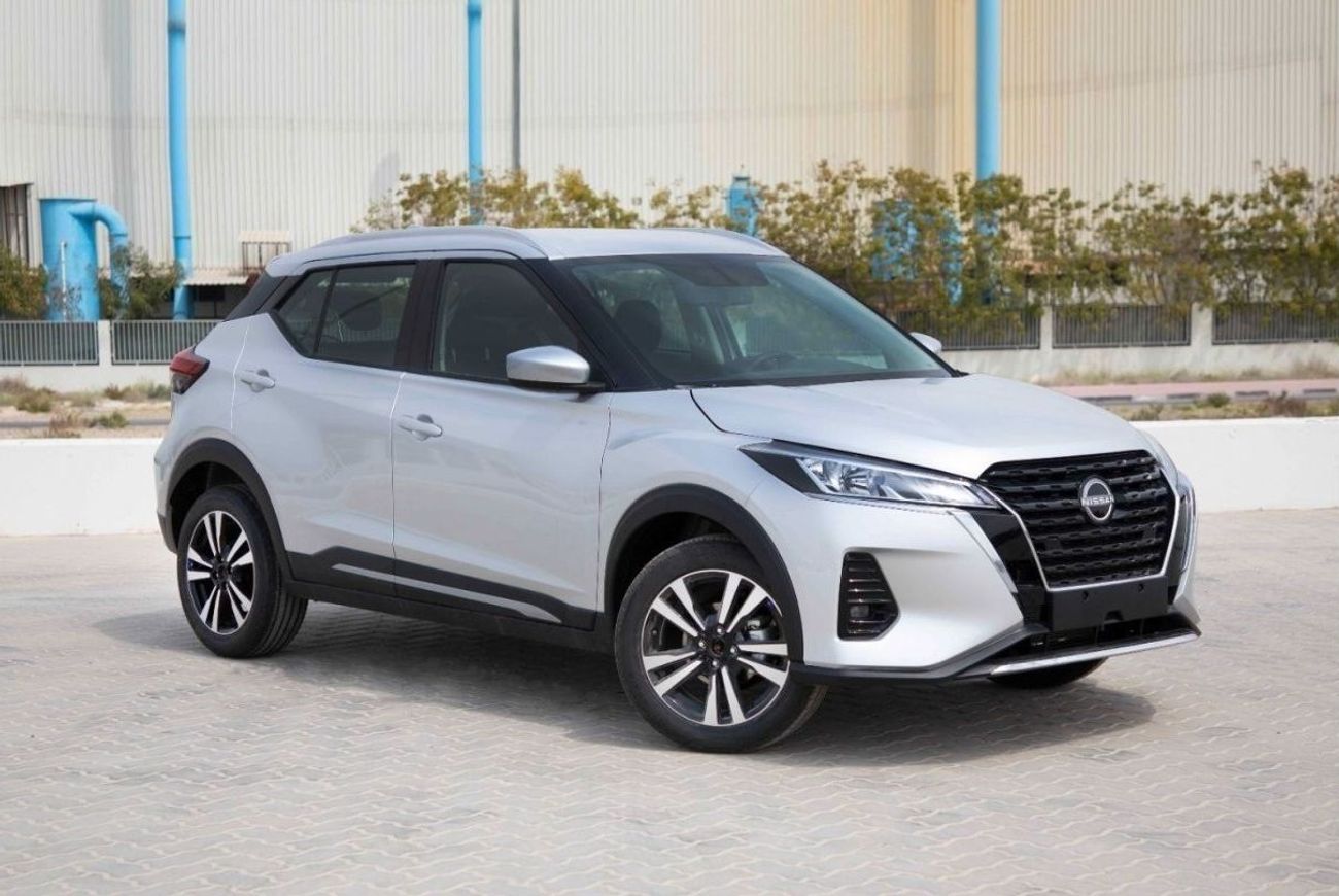 Nissan Kicks 2024 Nissan Kicks 1.6 SV - Silver inside Black | Export Only
