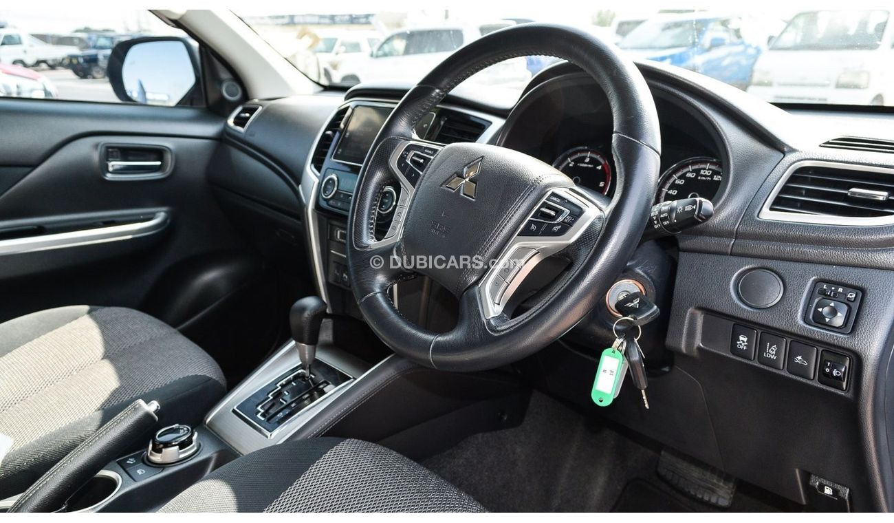 Mitsubishi L200 Diesel Right hand 4X4 A/T clean car